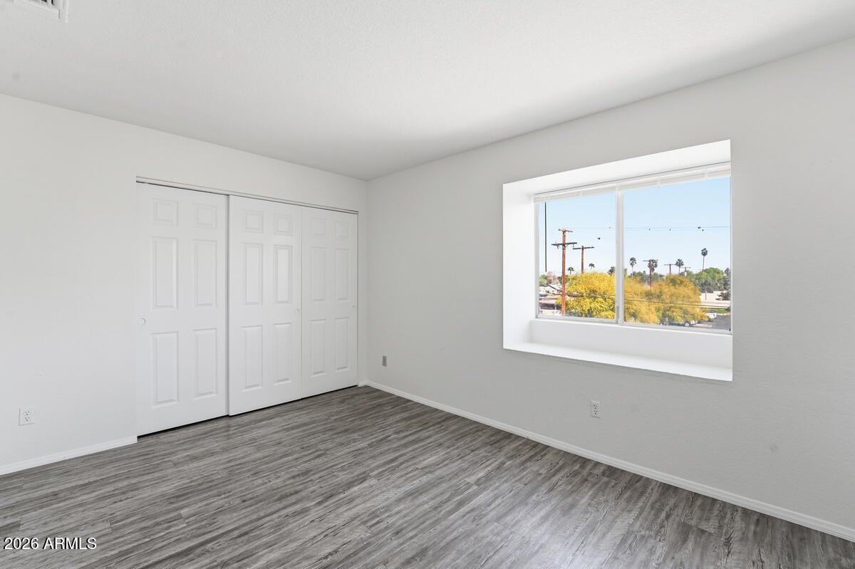 MESA PARK TOWNHOMES 2 UNIT 1-26 - Residential