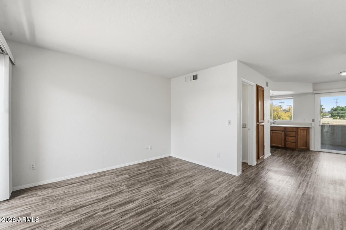 MESA PARK TOWNHOMES 2 UNIT 1-26 - Residential