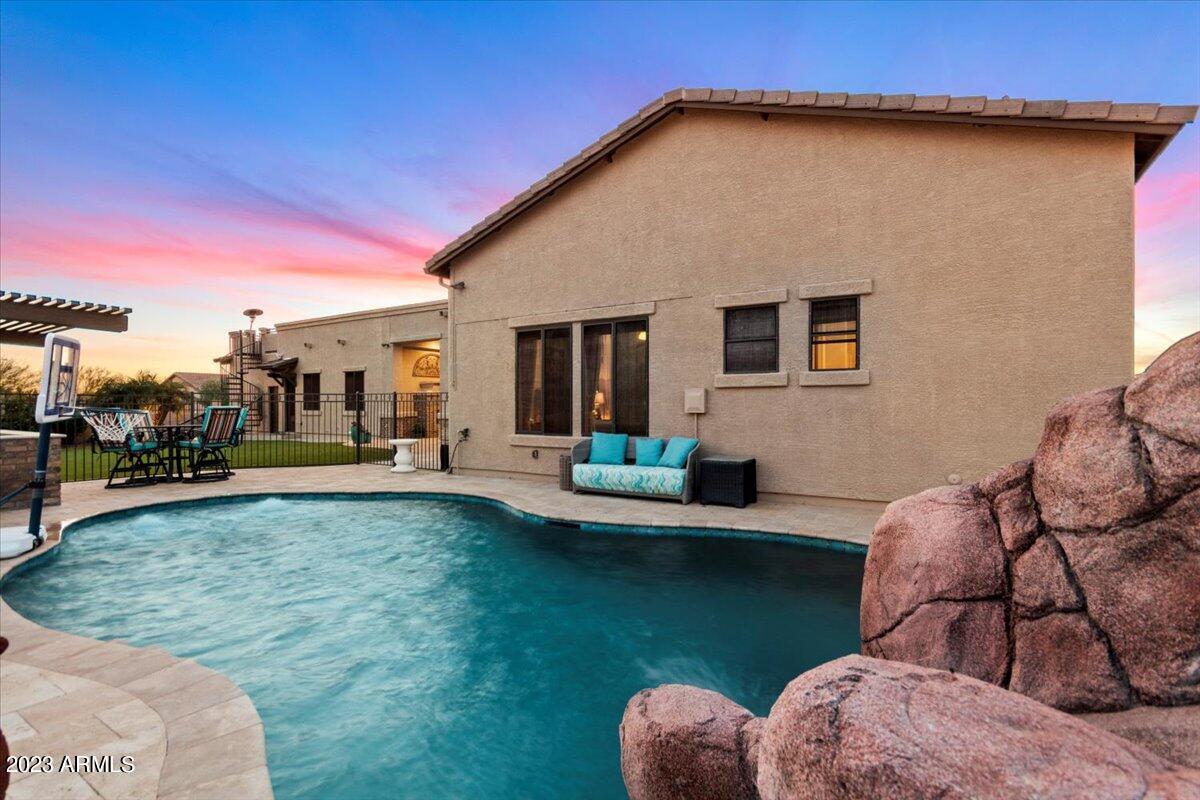 HERMOSA ESTATES - Residential