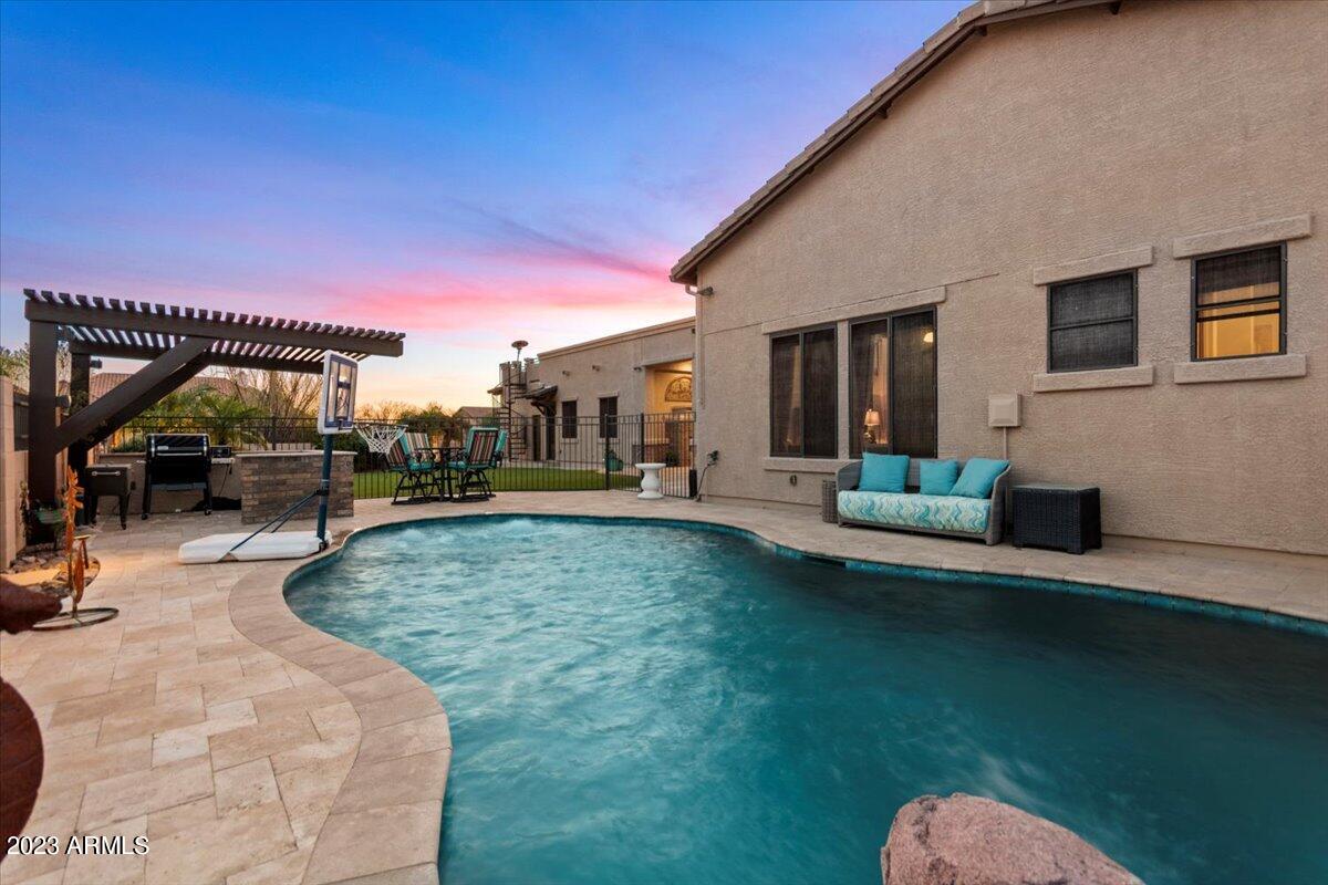 HERMOSA ESTATES - Residential