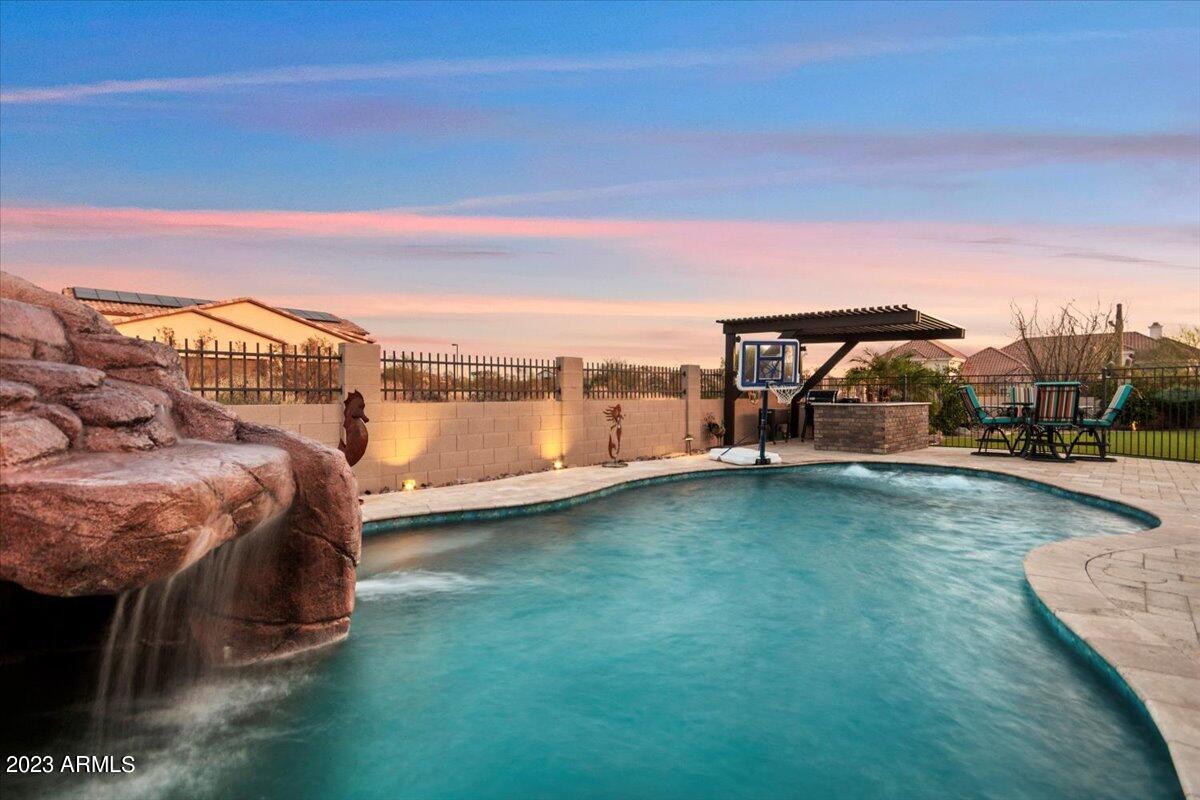 HERMOSA ESTATES - Residential
