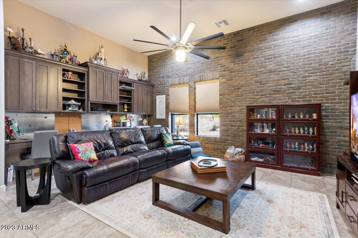 HERMOSA ESTATES - Residential