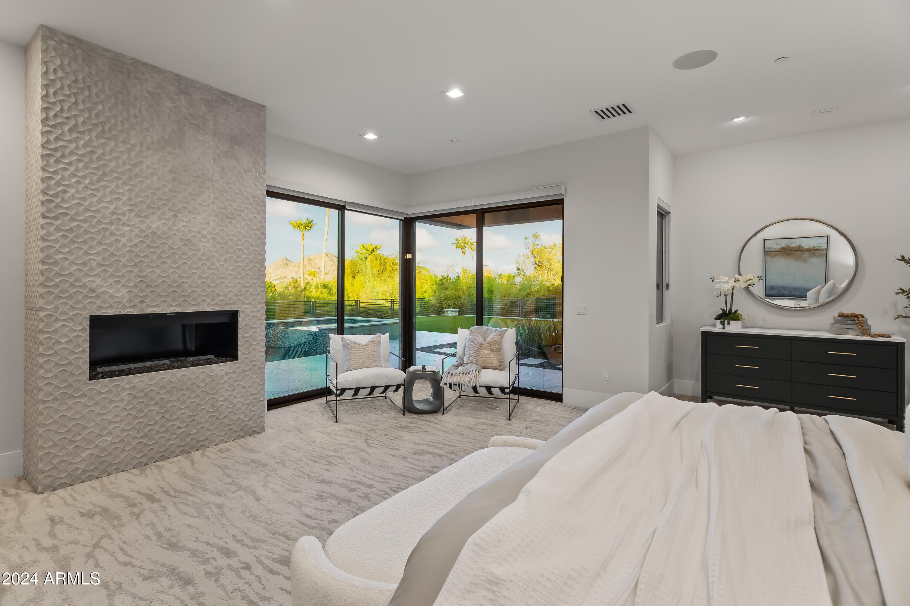 LINCOLN RIDGE - Residential