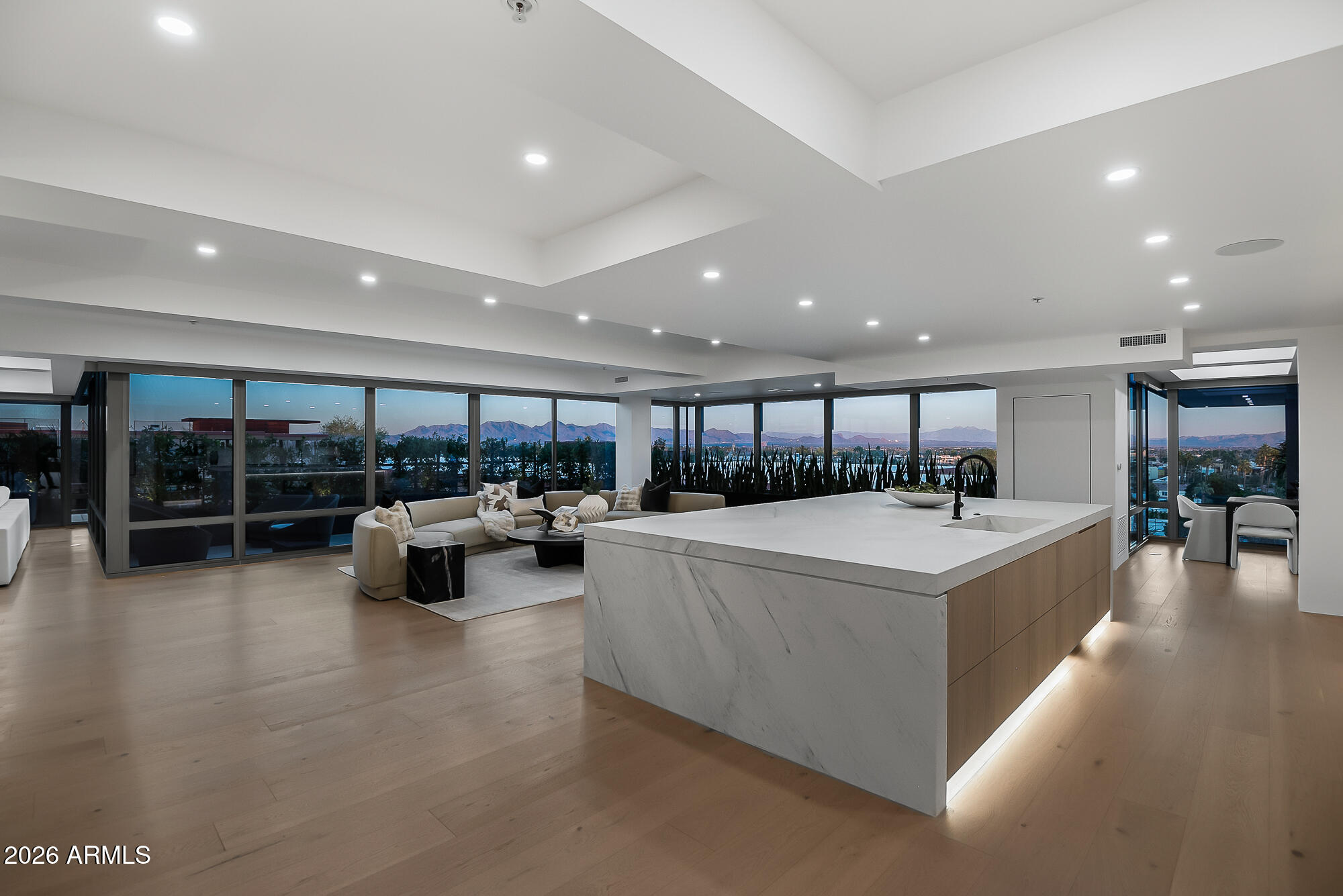 OPTIMA CAMELVIEW VILLAGE - Residential