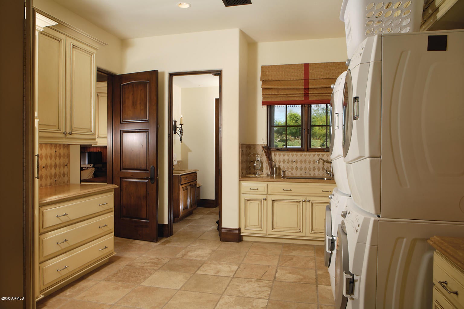 PRADO ESTATES - Residential