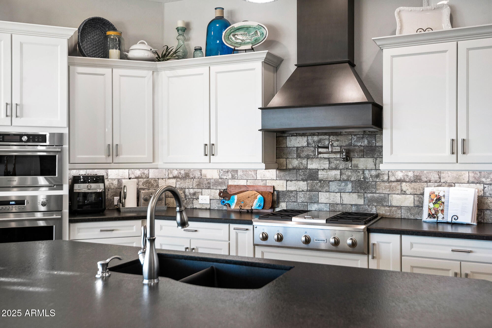 BLACKSTONE AT VISTANCIA PARCEL B13 - Residential