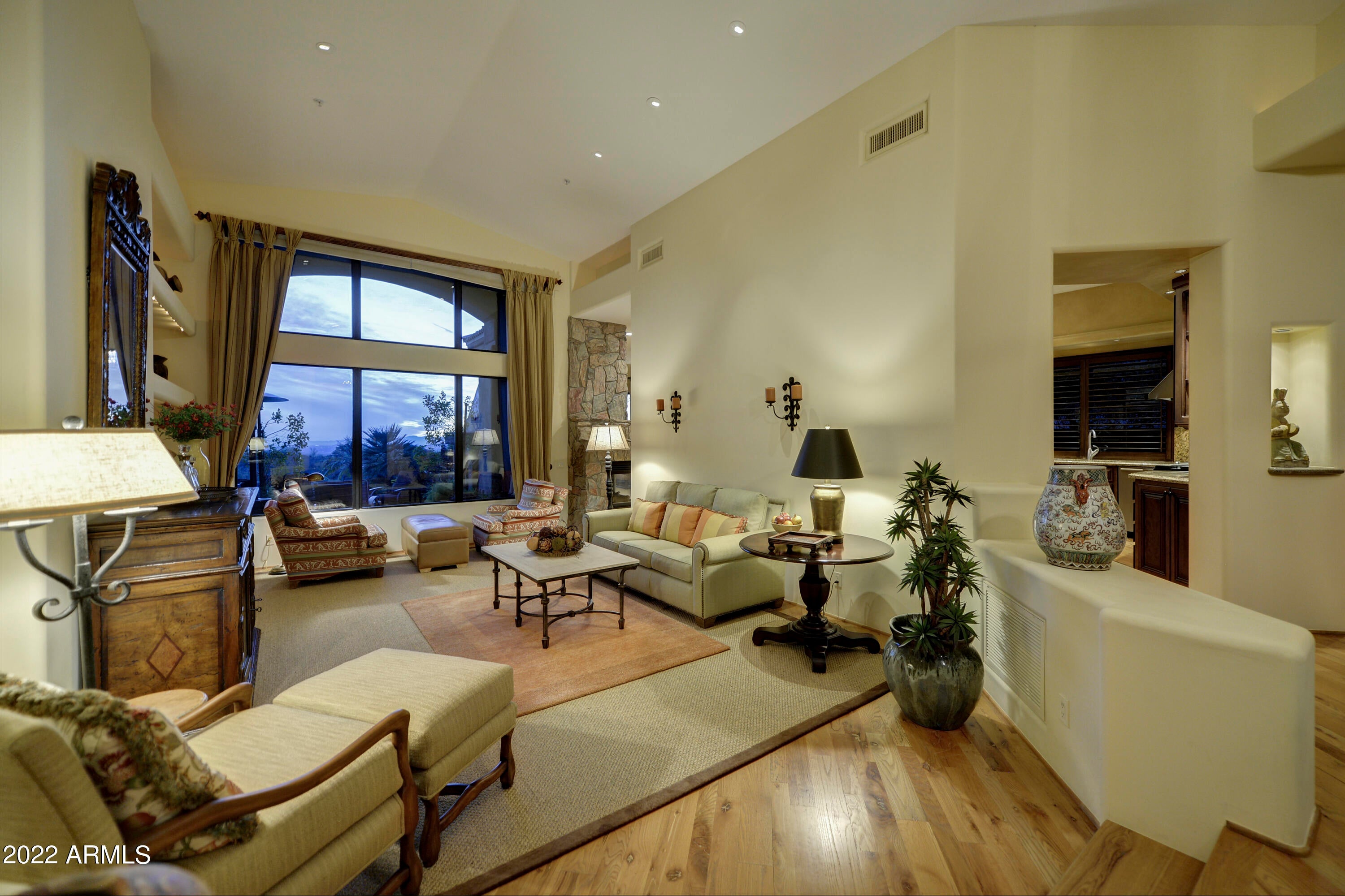 WHISPERING RIDGE - Residential