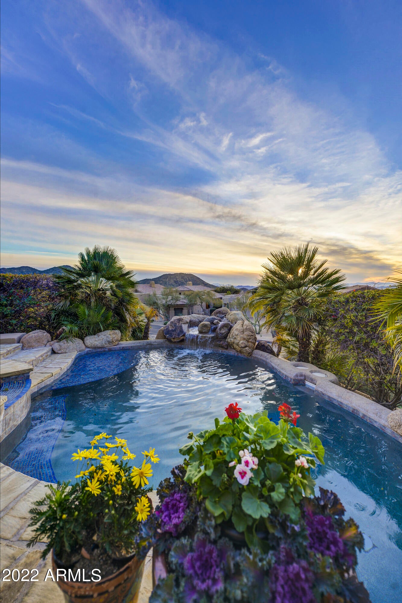 WHISPERING RIDGE - Residential