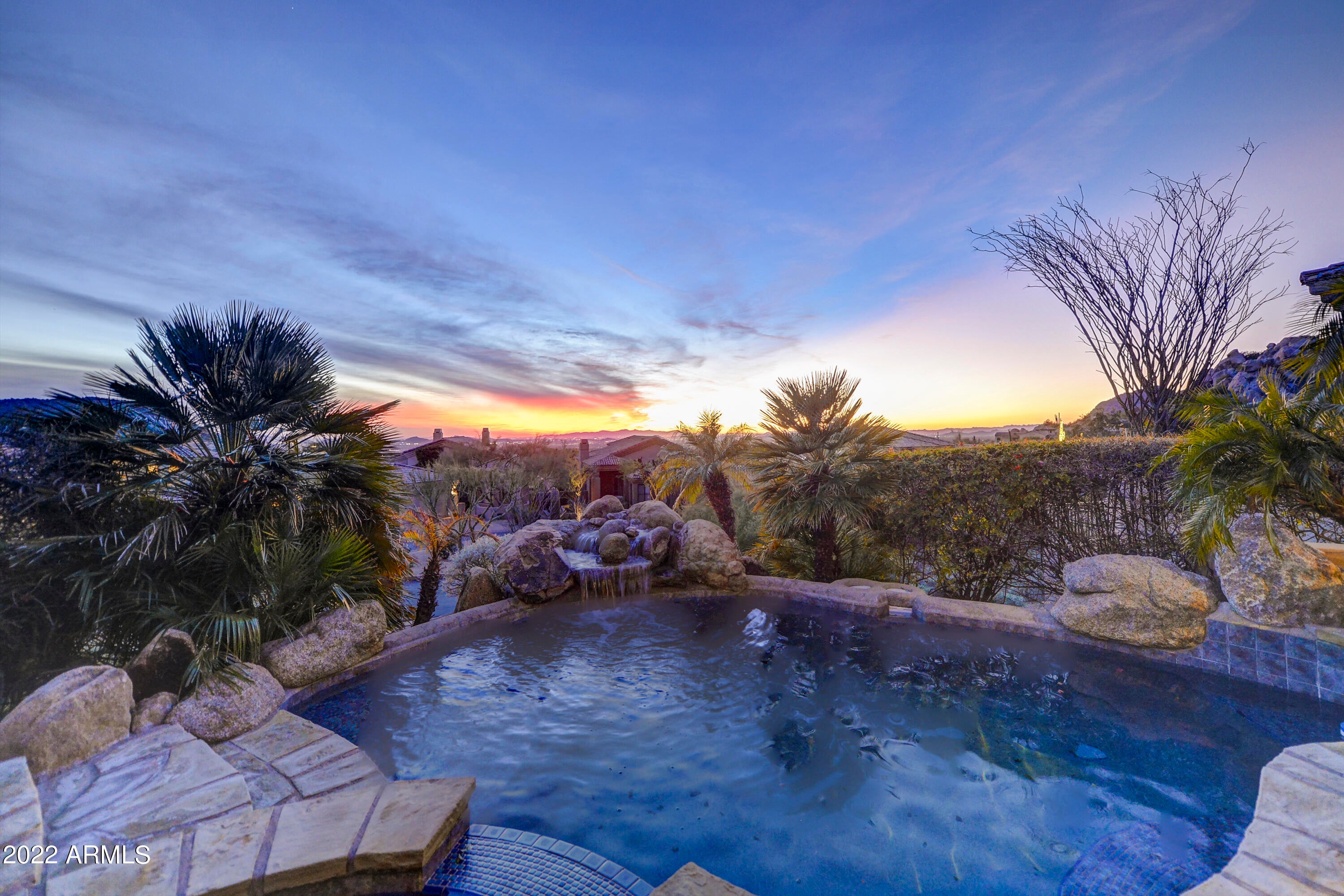 WHISPERING RIDGE - Residential