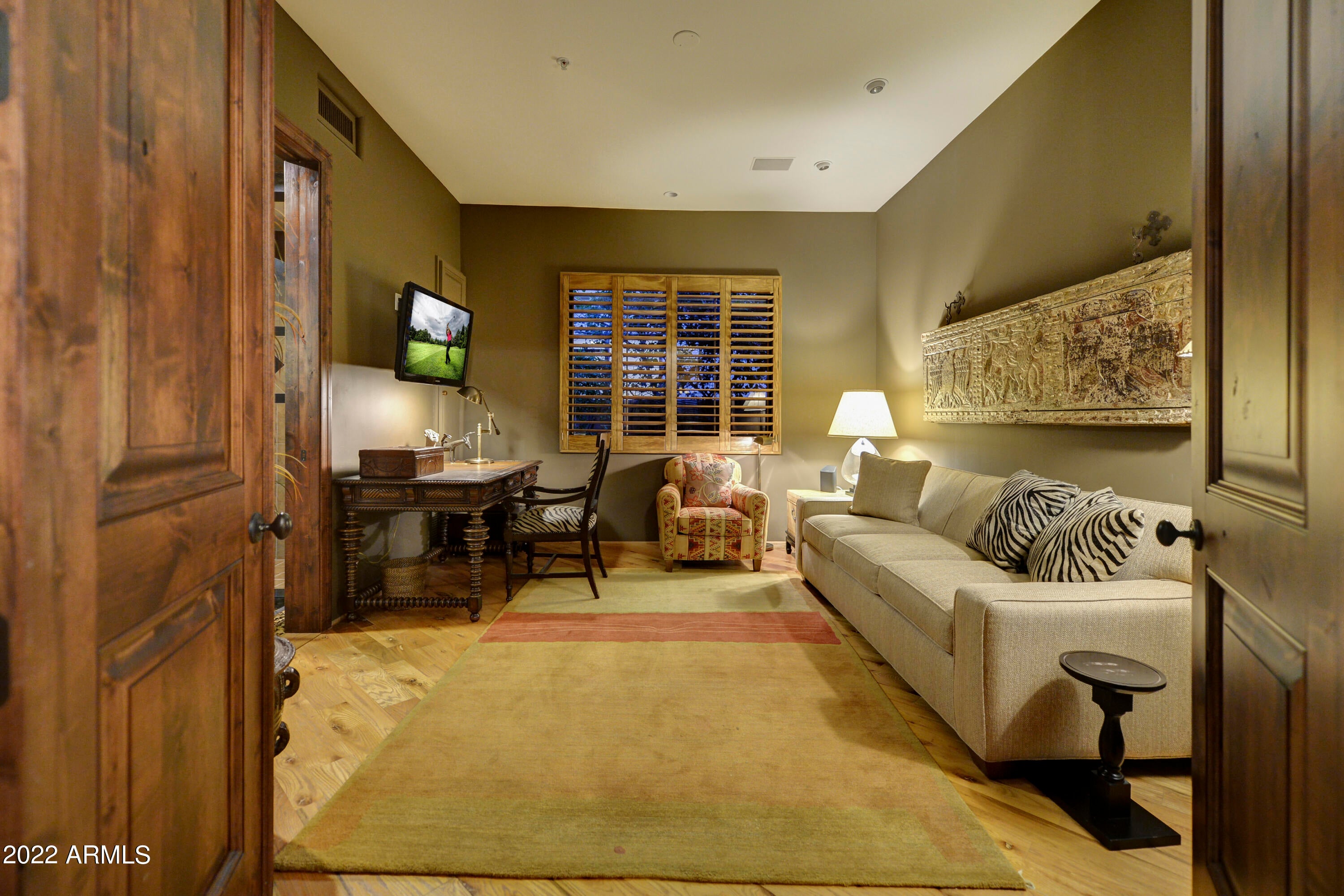 WHISPERING RIDGE - Residential