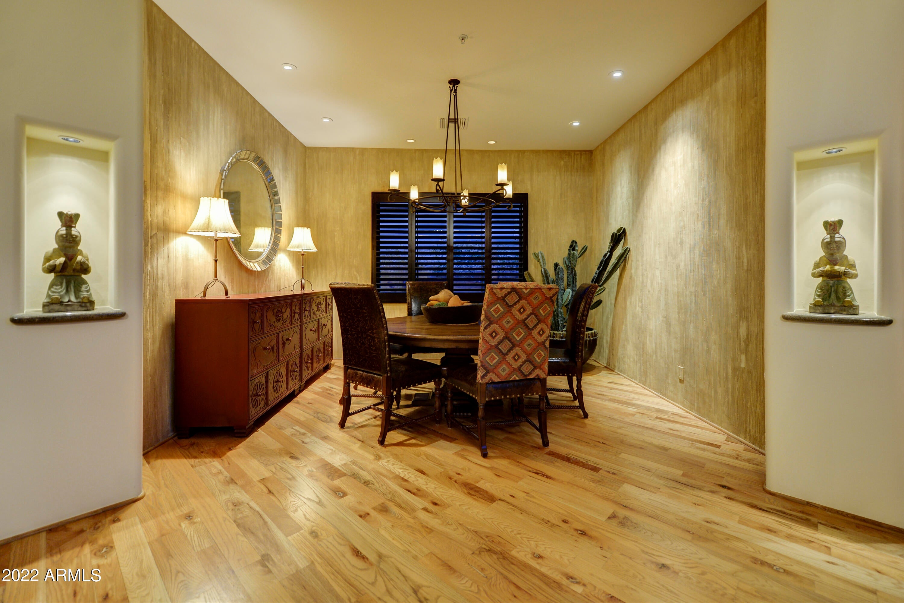WHISPERING RIDGE - Residential