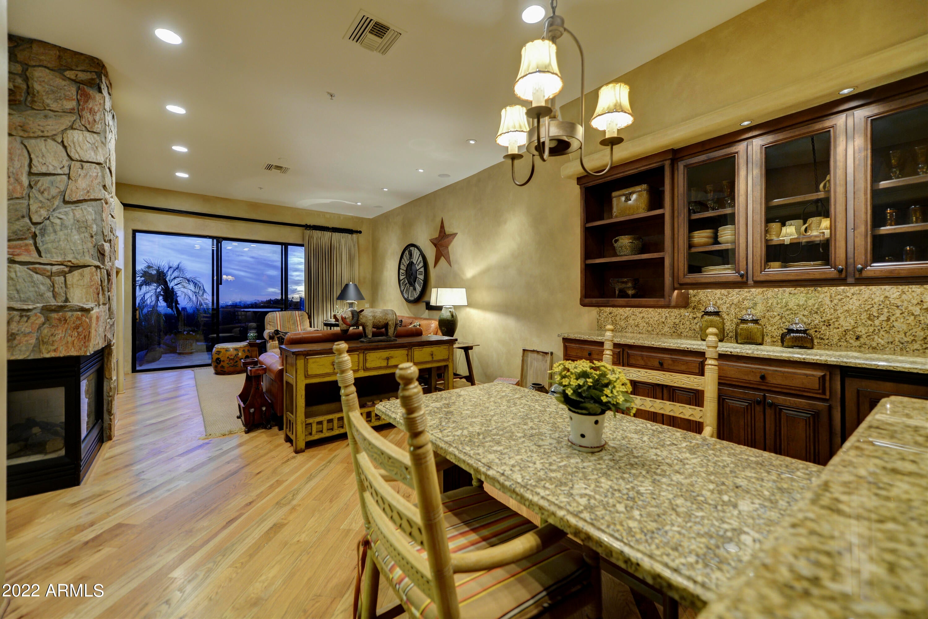 WHISPERING RIDGE - Residential