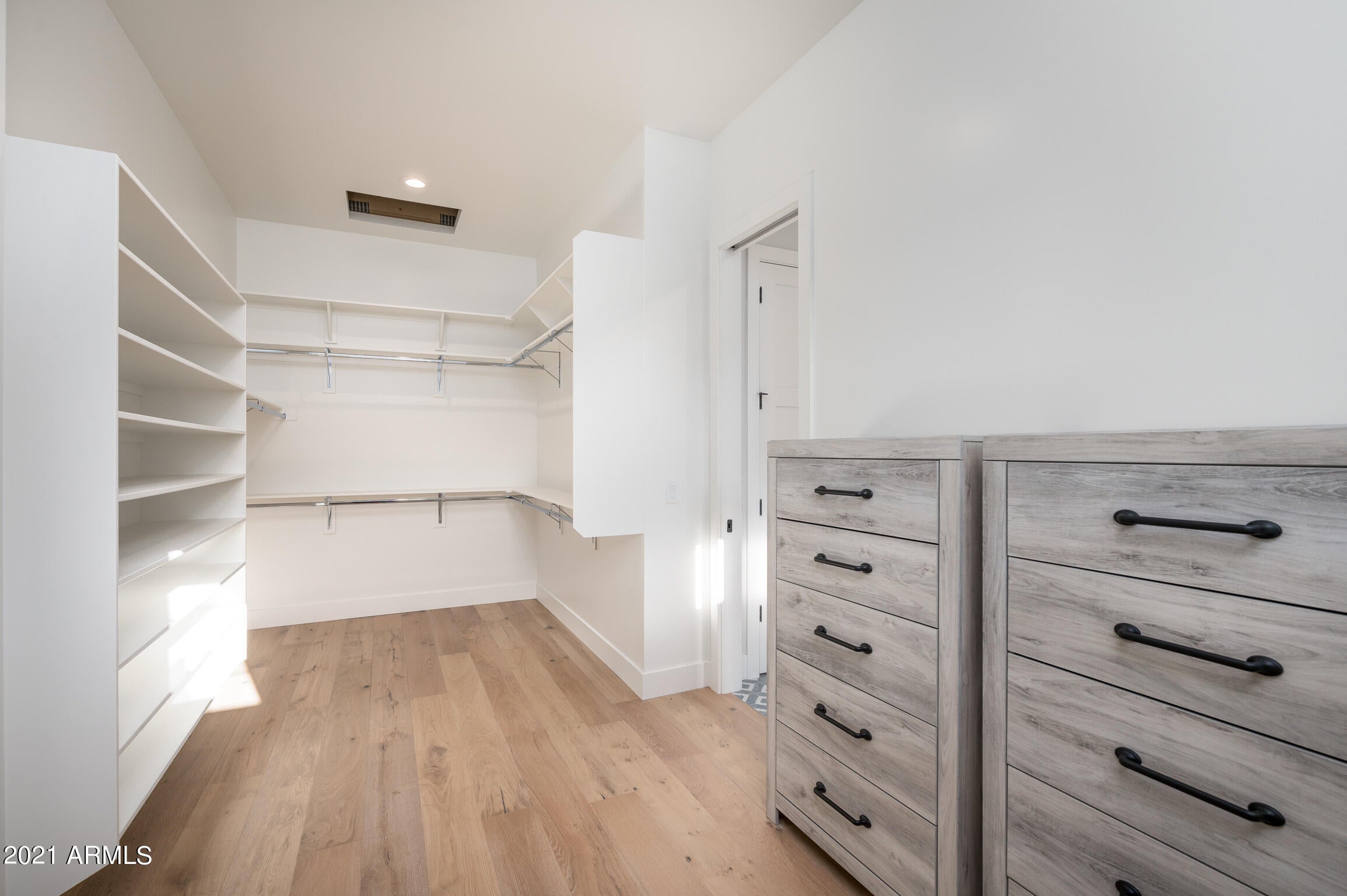 ARCADIA VILLA 2 LOTS 17-49 - Residential