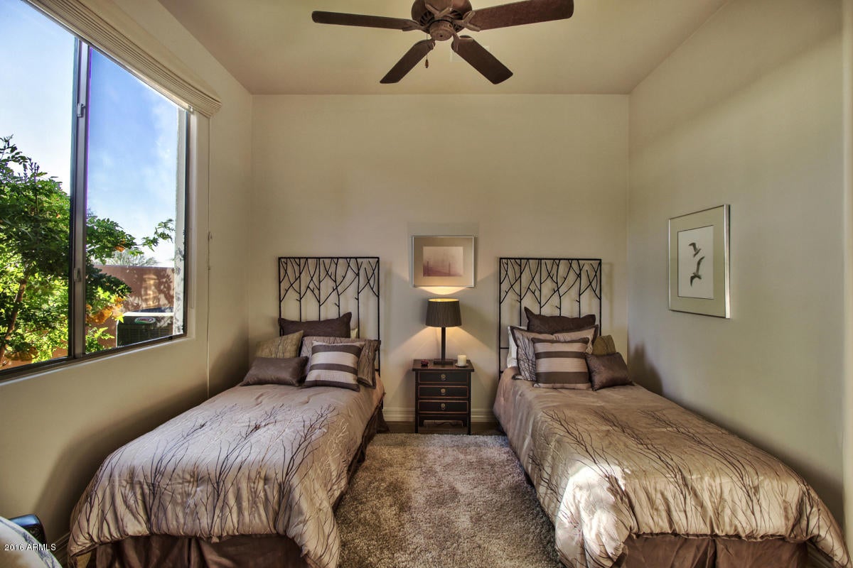 PINNACLE CANYON AT TROON NORTH UNIT 1 - Residential