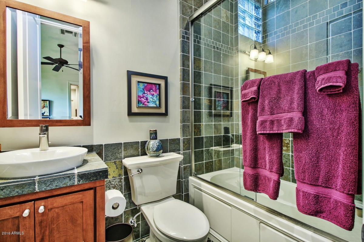 PINNACLE CANYON AT TROON NORTH UNIT 1 - Residential