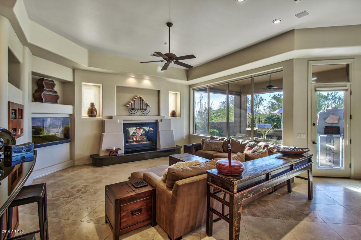 PINNACLE CANYON AT TROON NORTH UNIT 1 - Residential