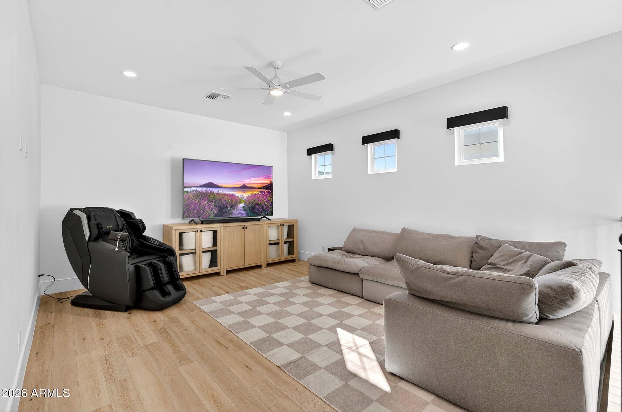 PECAN LAKE - Residential