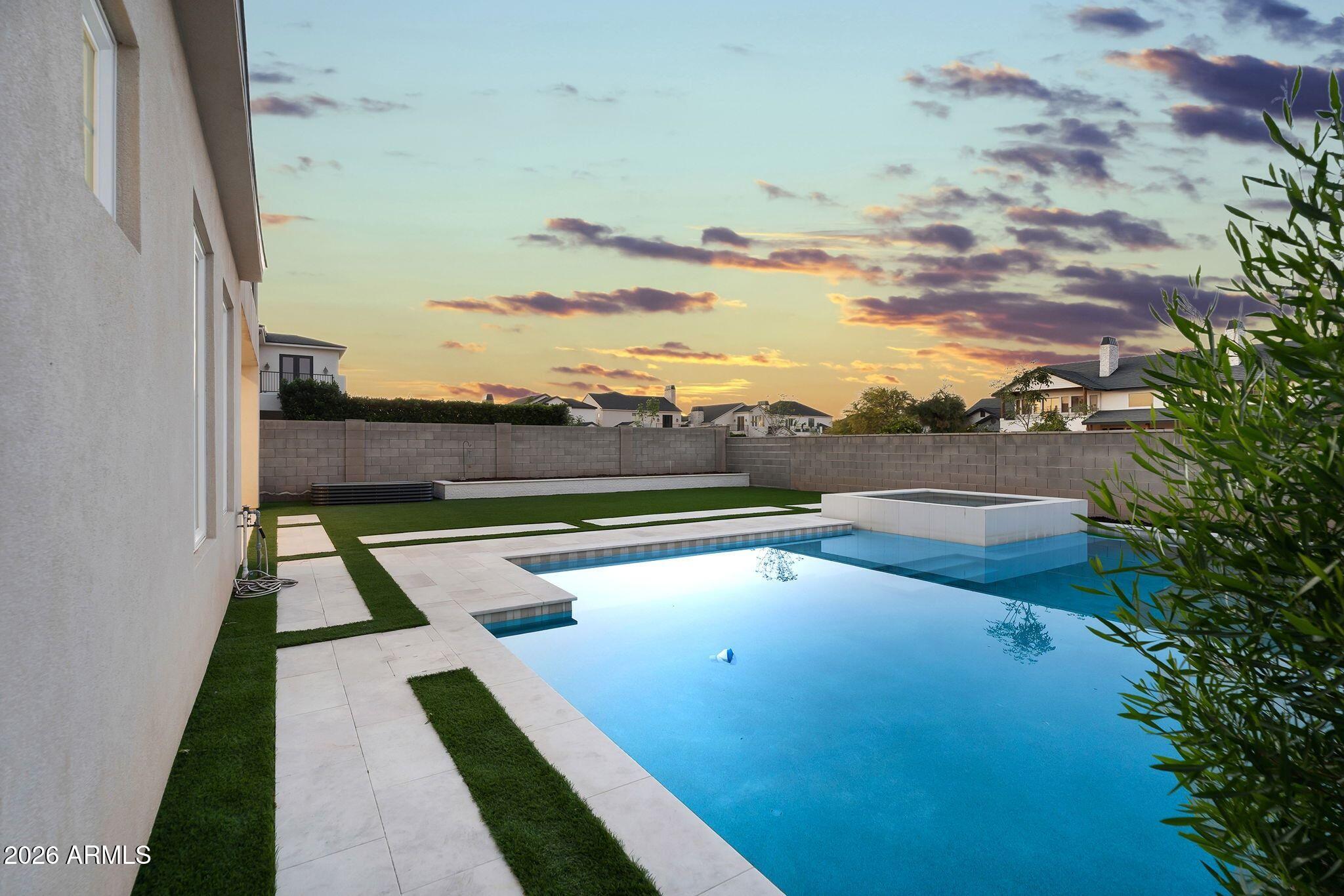 PECAN LAKE - Residential