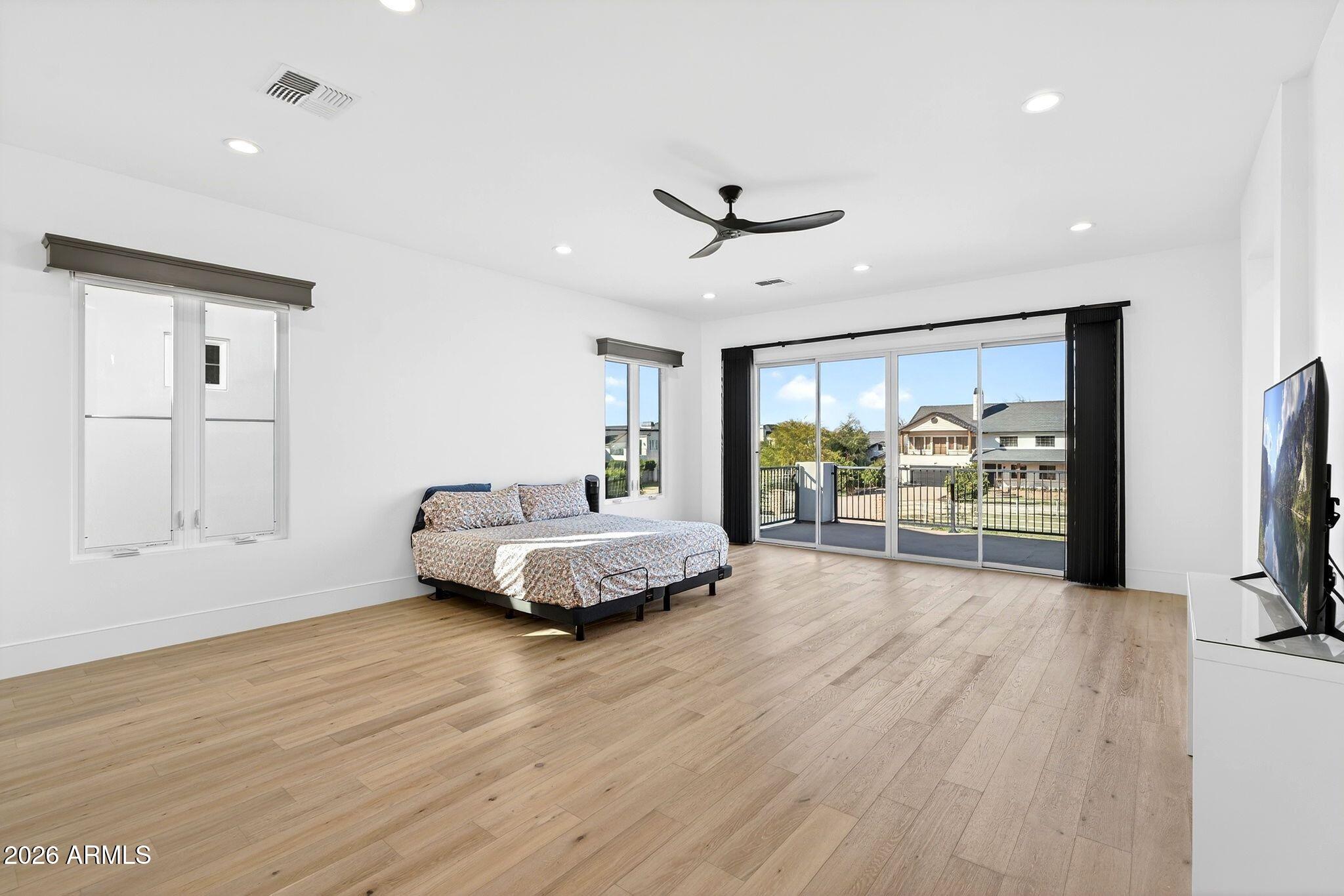 PECAN LAKE - Residential