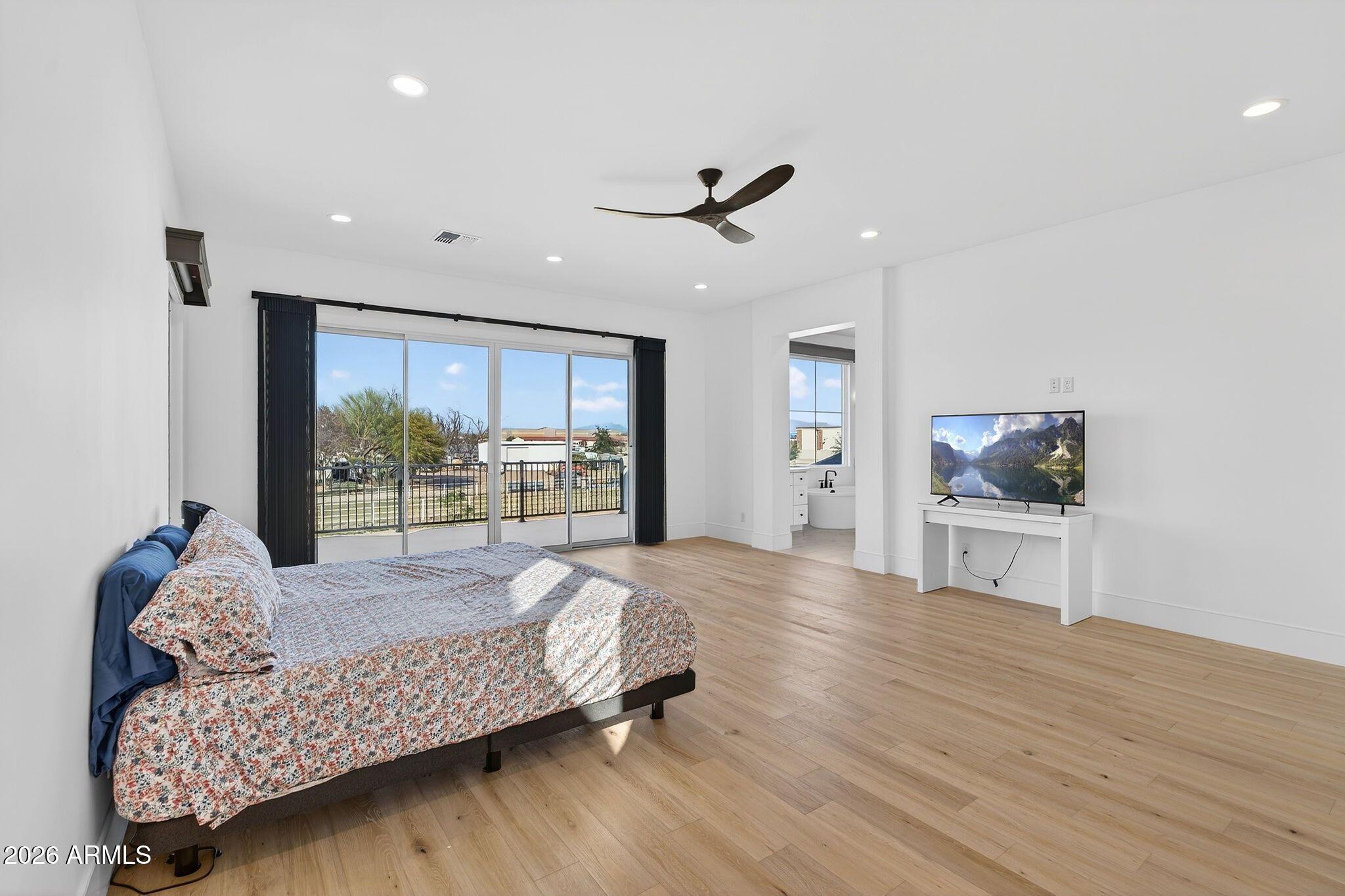 PECAN LAKE - Residential