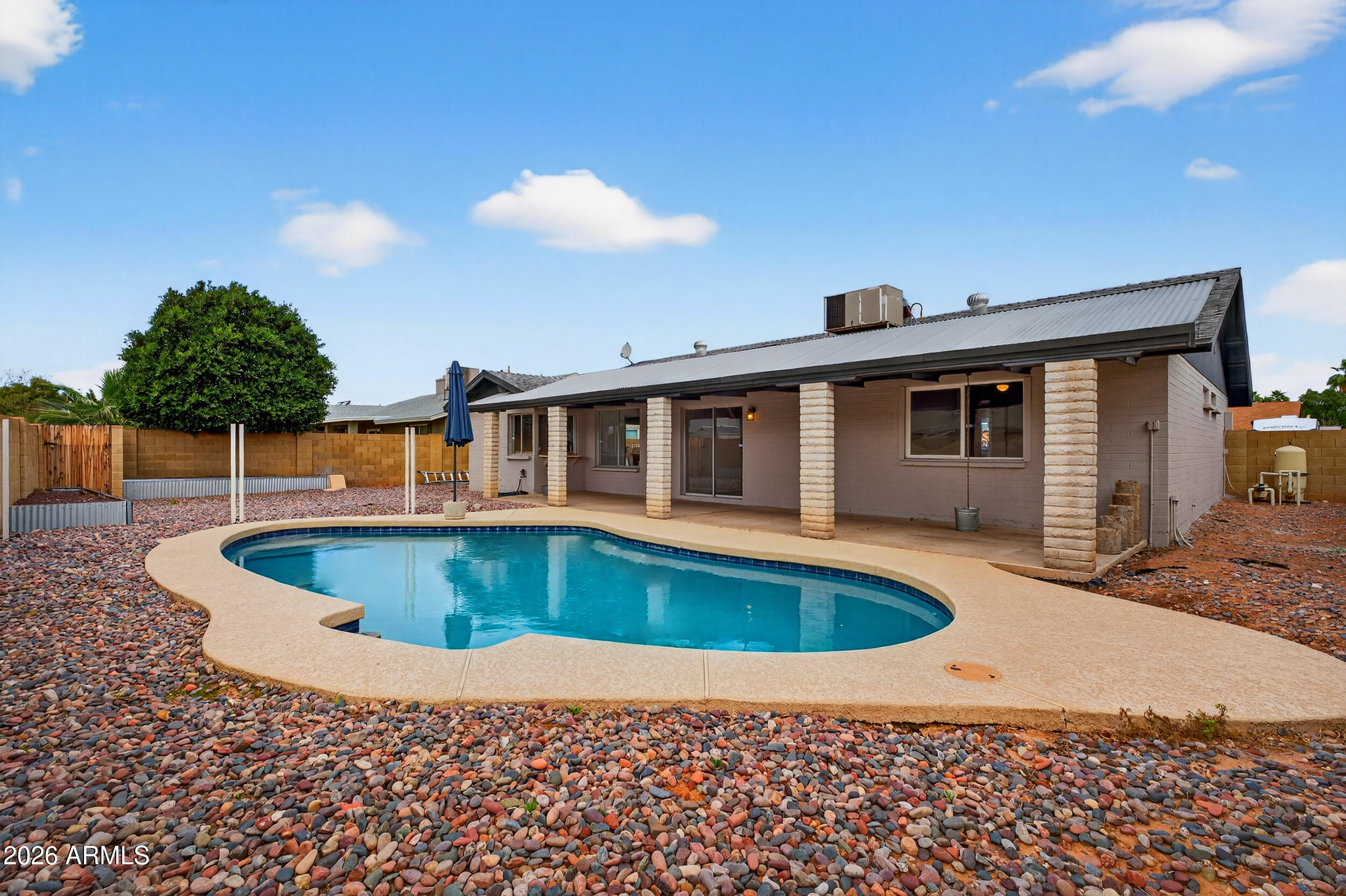 DOBSON ESTATES 2 UNIT 1 - Residential