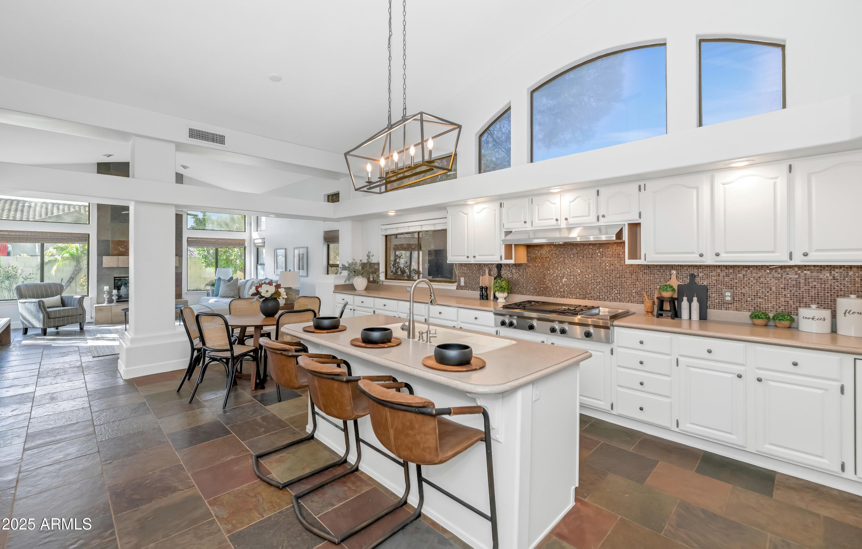 PROMONTORY - Residential