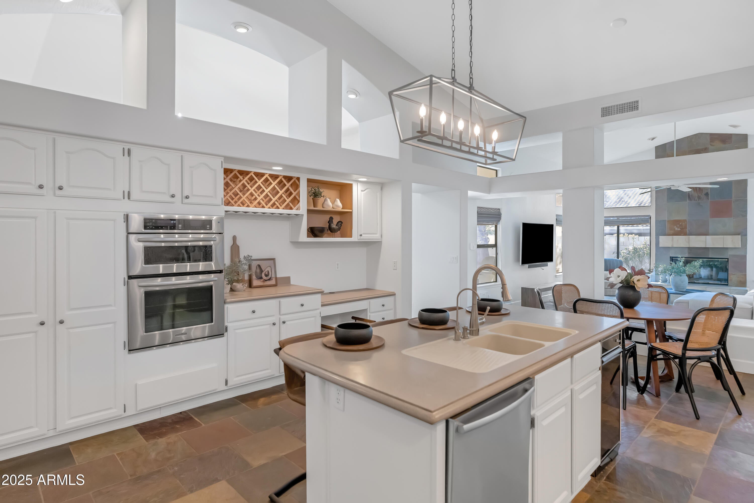 PROMONTORY - Residential