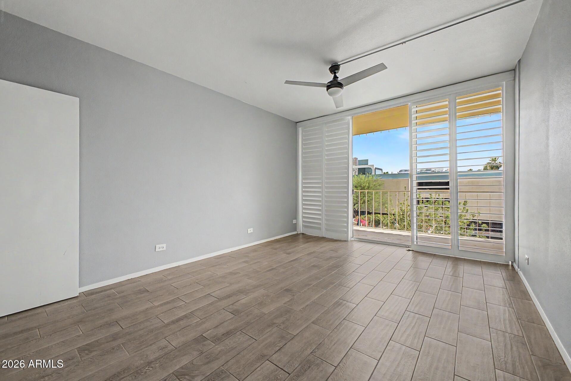 EXECUTIVE TOWERS - Residential