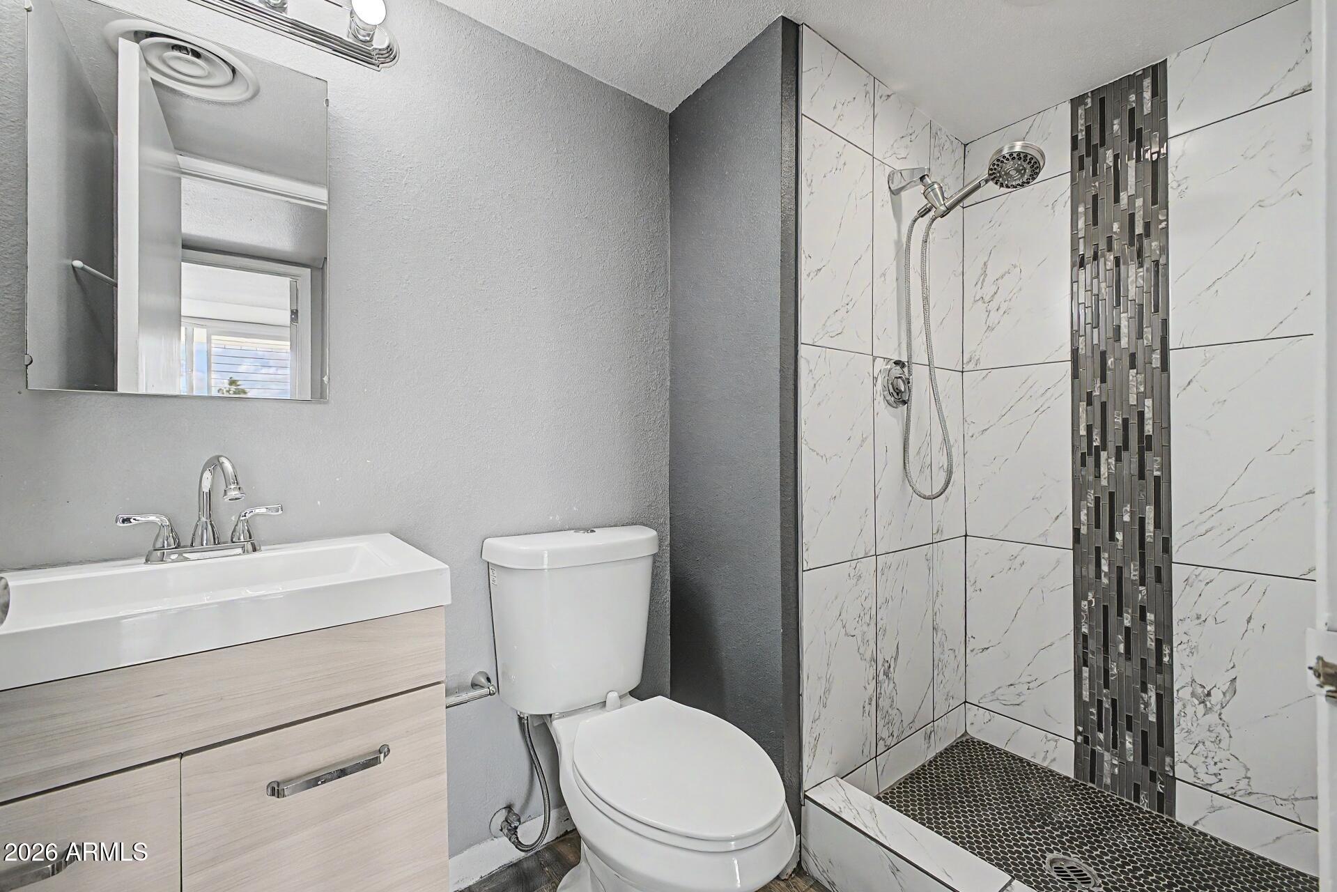 EXECUTIVE TOWERS - Residential