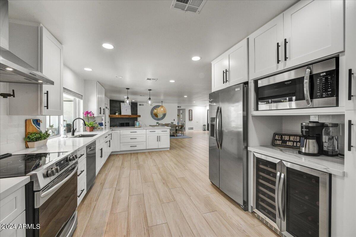 CENTURY NORTH - Residential