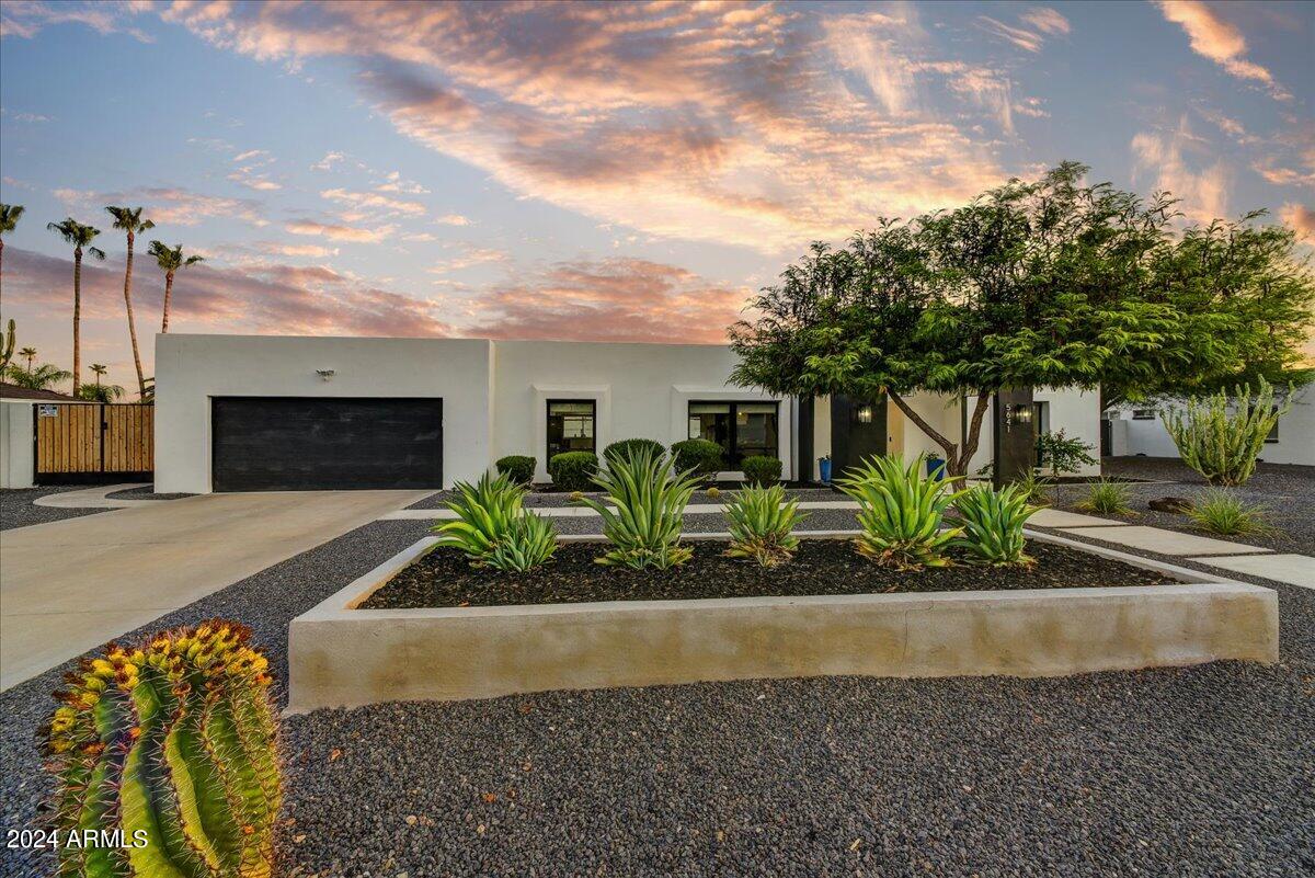 CENTURY NORTH - Residential
