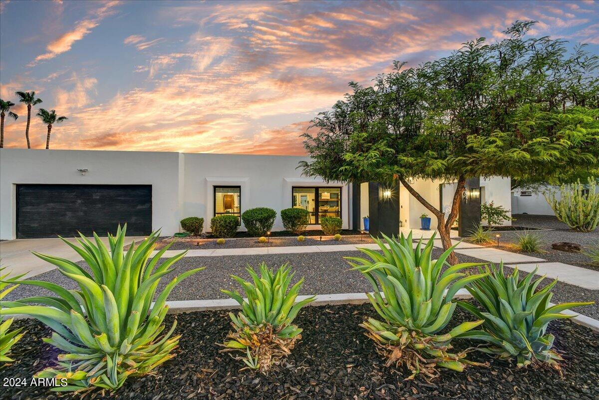 CENTURY NORTH - Residential