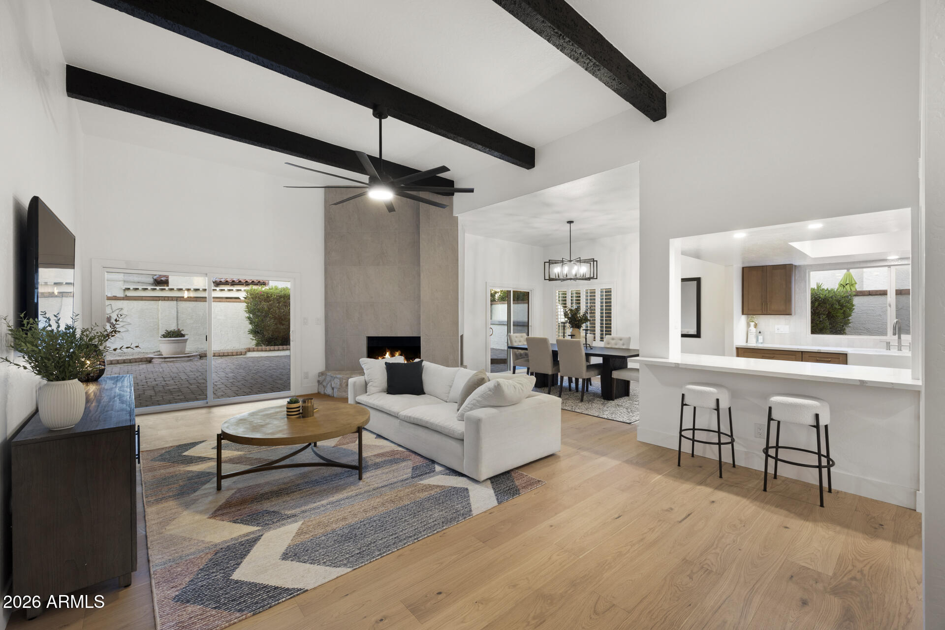EL PASEO - Residential
