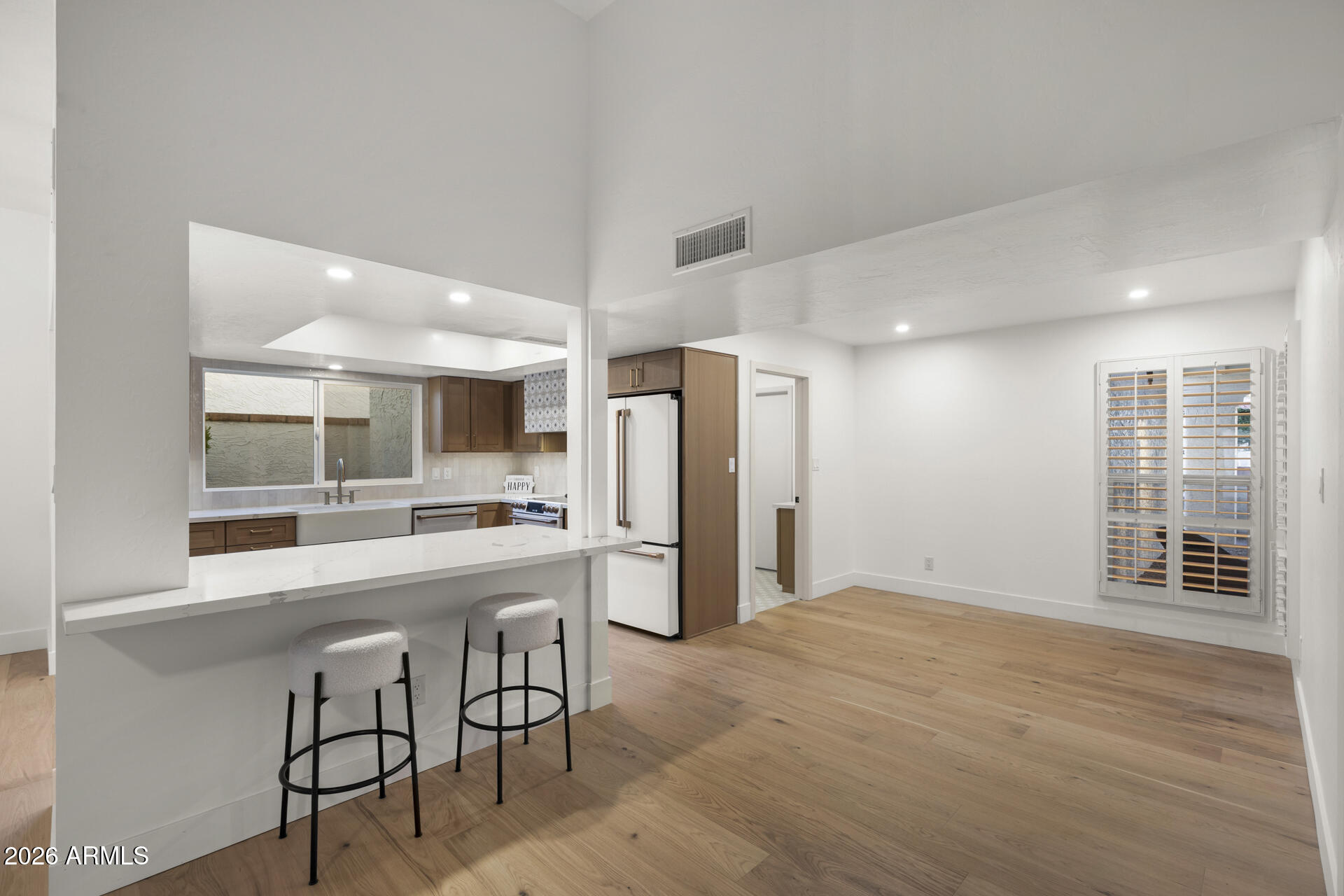 EL PASEO - Residential