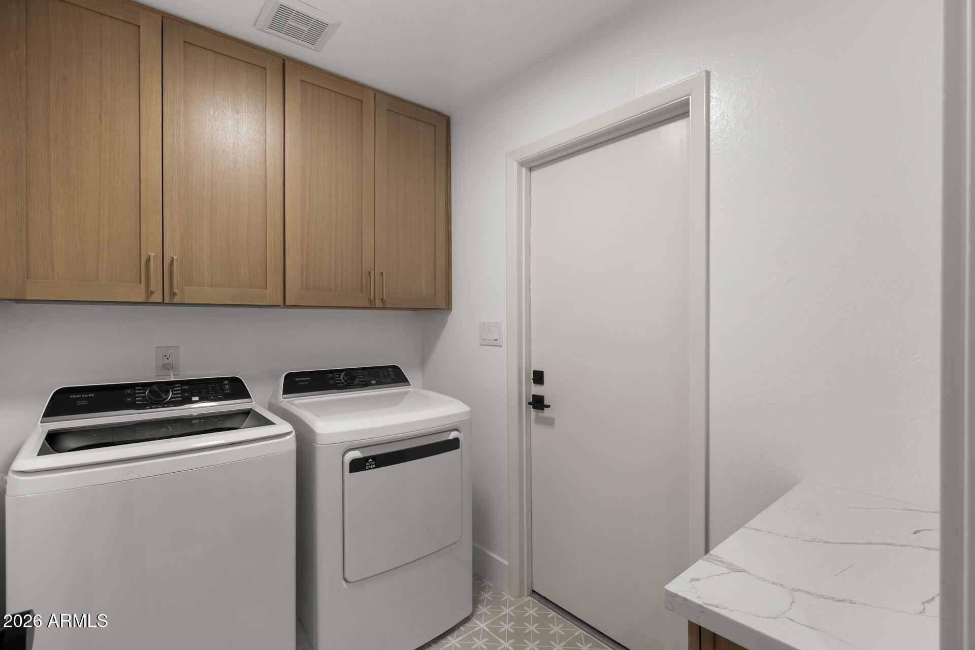EL PASEO - Residential