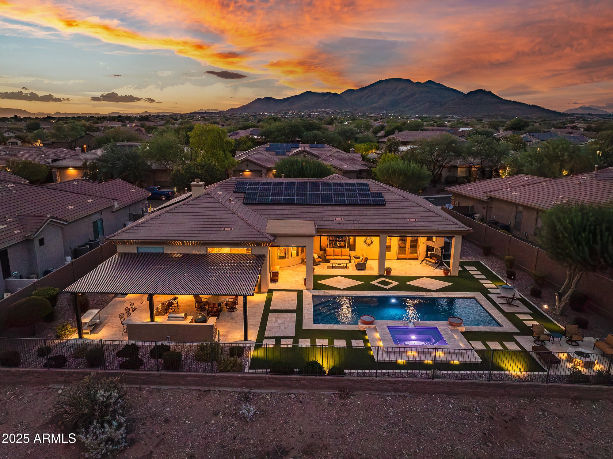 ANTHEM COUNTRY CLUB - Residential