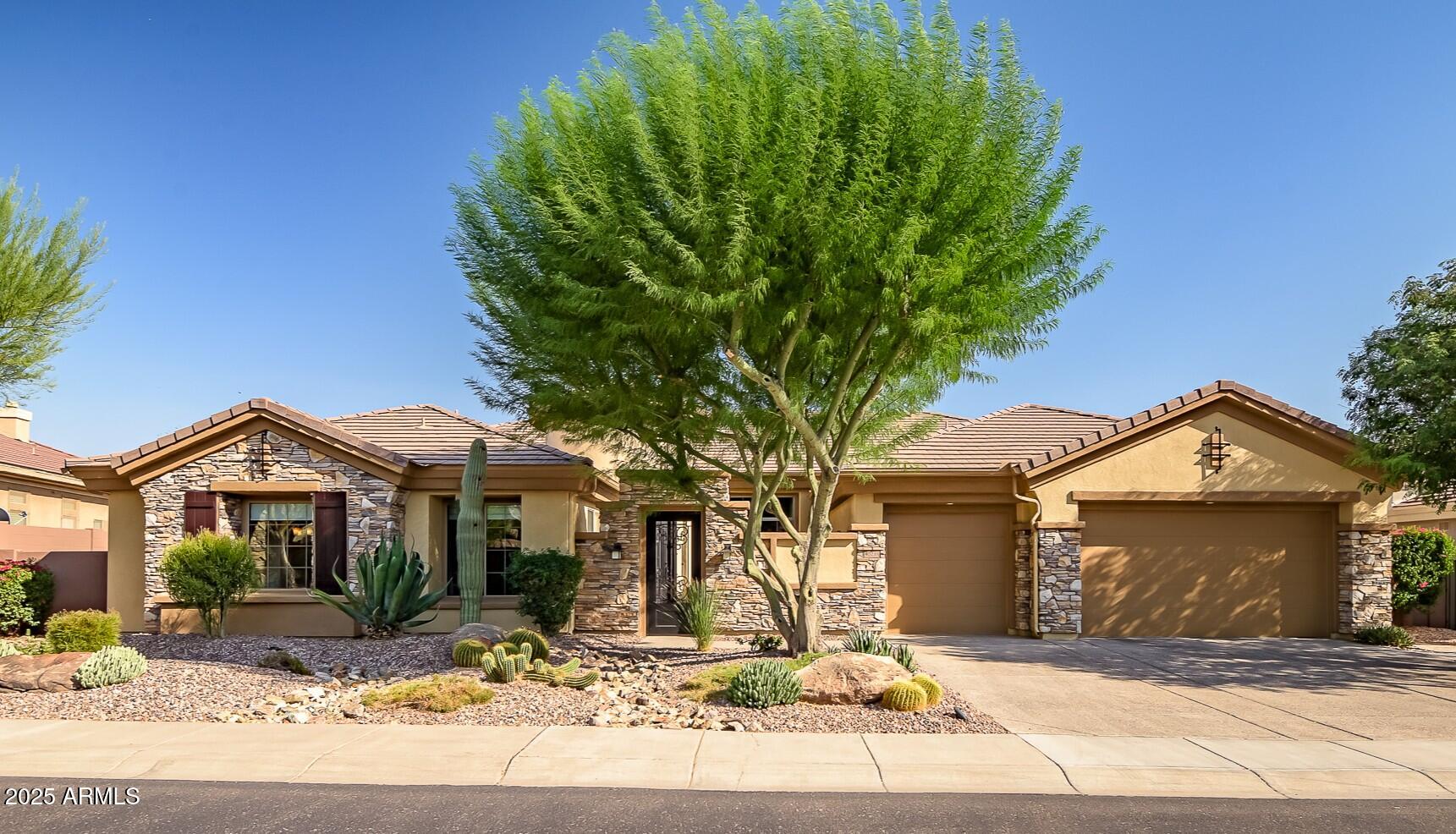 ANTHEM COUNTRY CLUB - Residential