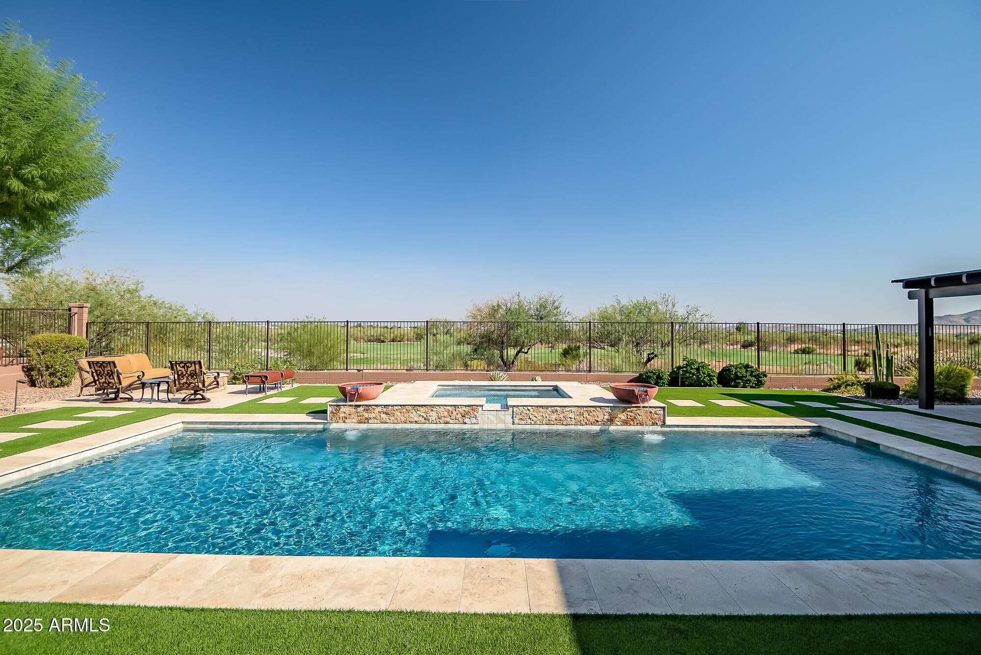 ANTHEM COUNTRY CLUB - Residential