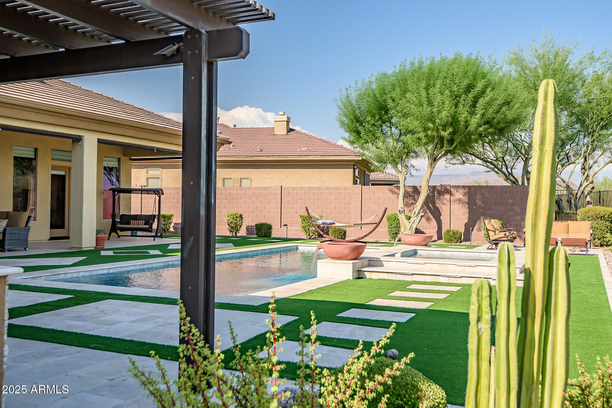 ANTHEM COUNTRY CLUB - Residential