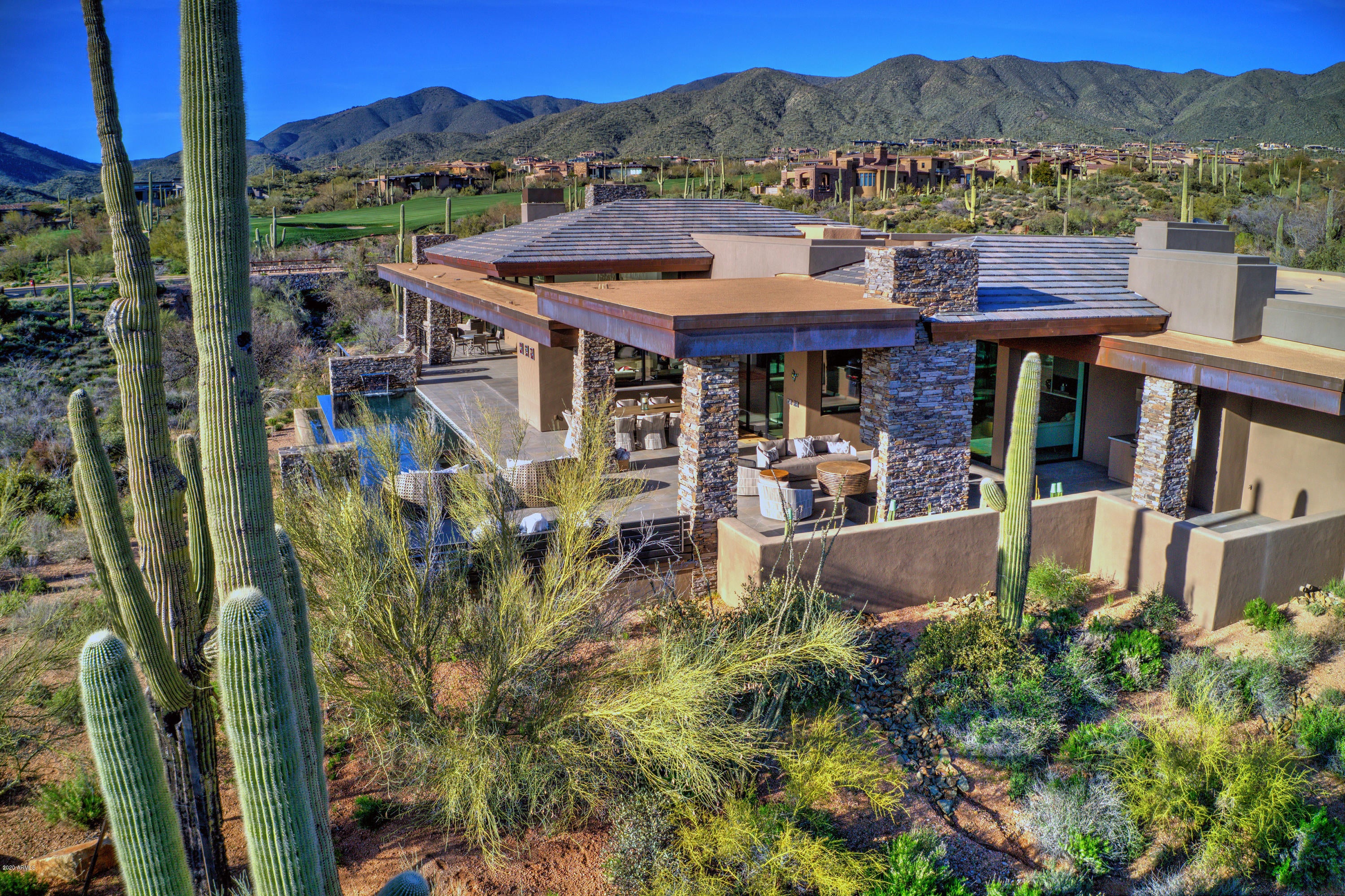 DESERT MOUNTAIN - Residential