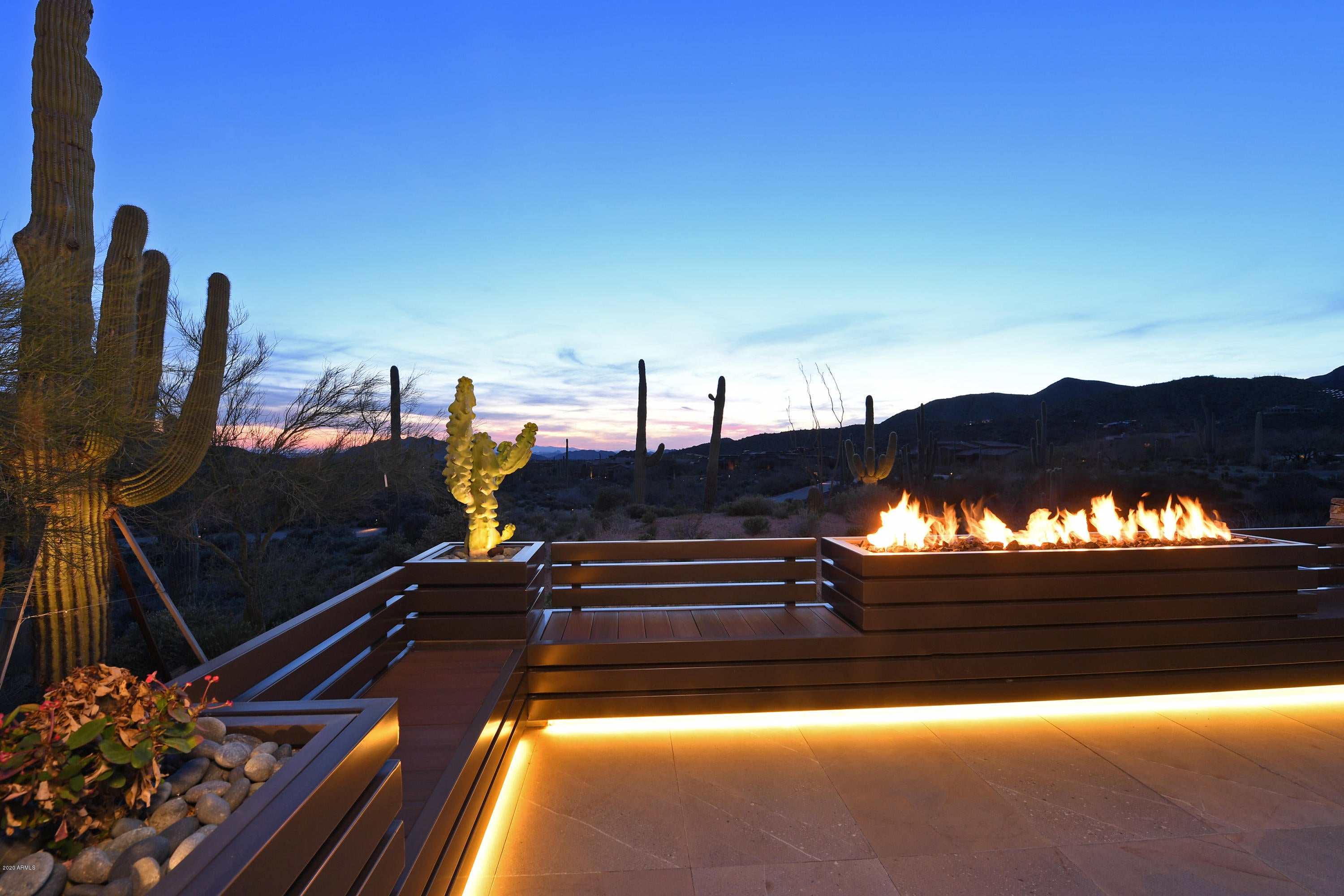 DESERT MOUNTAIN - Residential