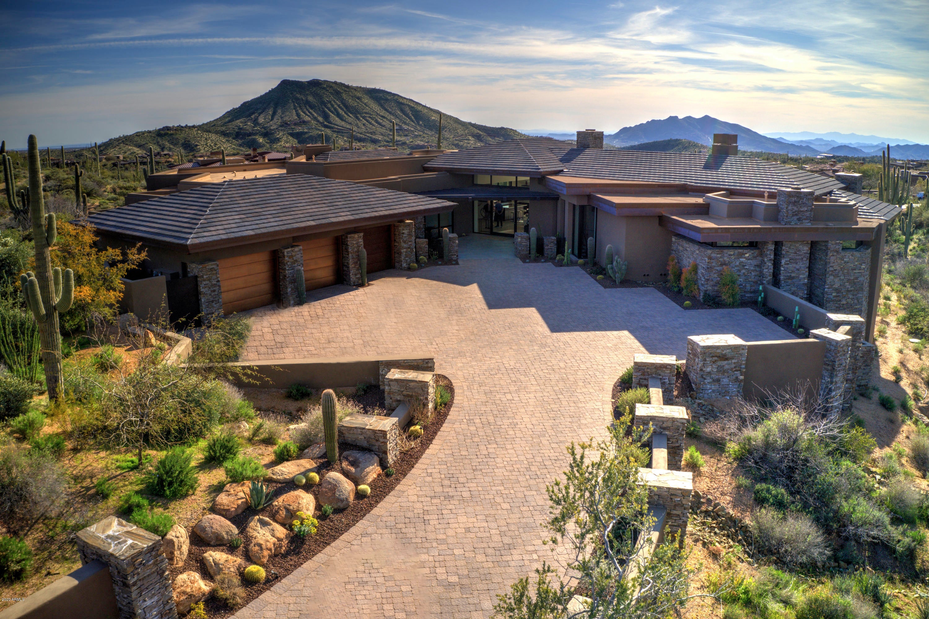 DESERT MOUNTAIN - Residential