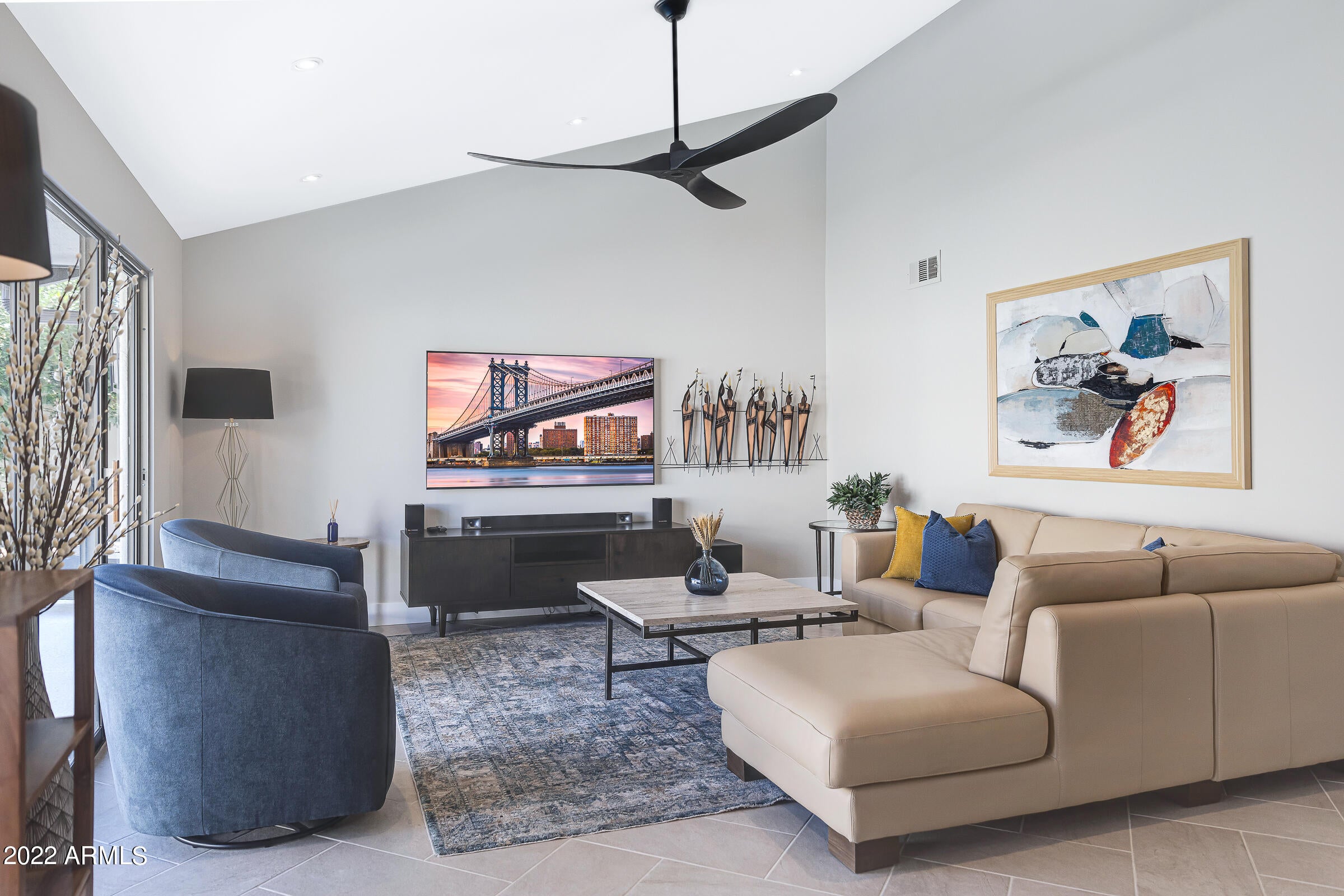 PALO VIENTO 1 - Residential