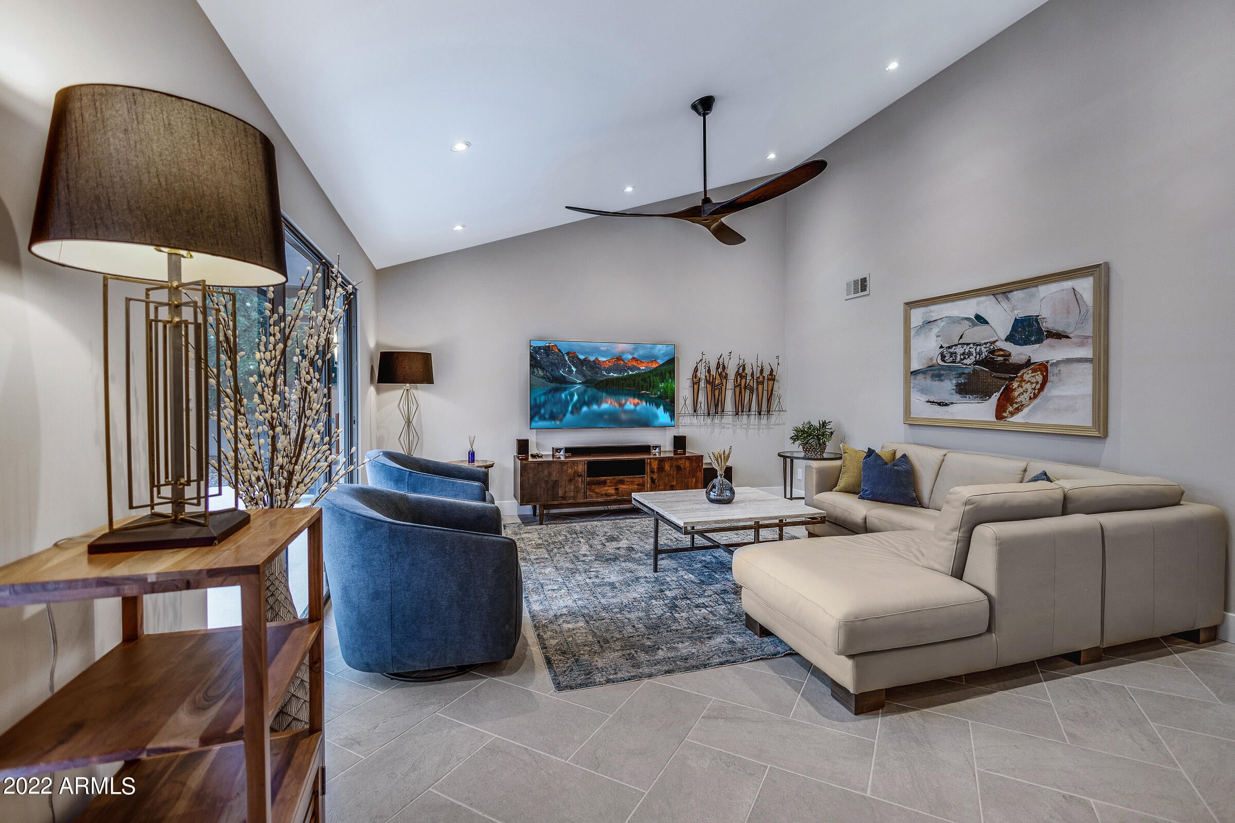 PALO VIENTO 1 - Residential
