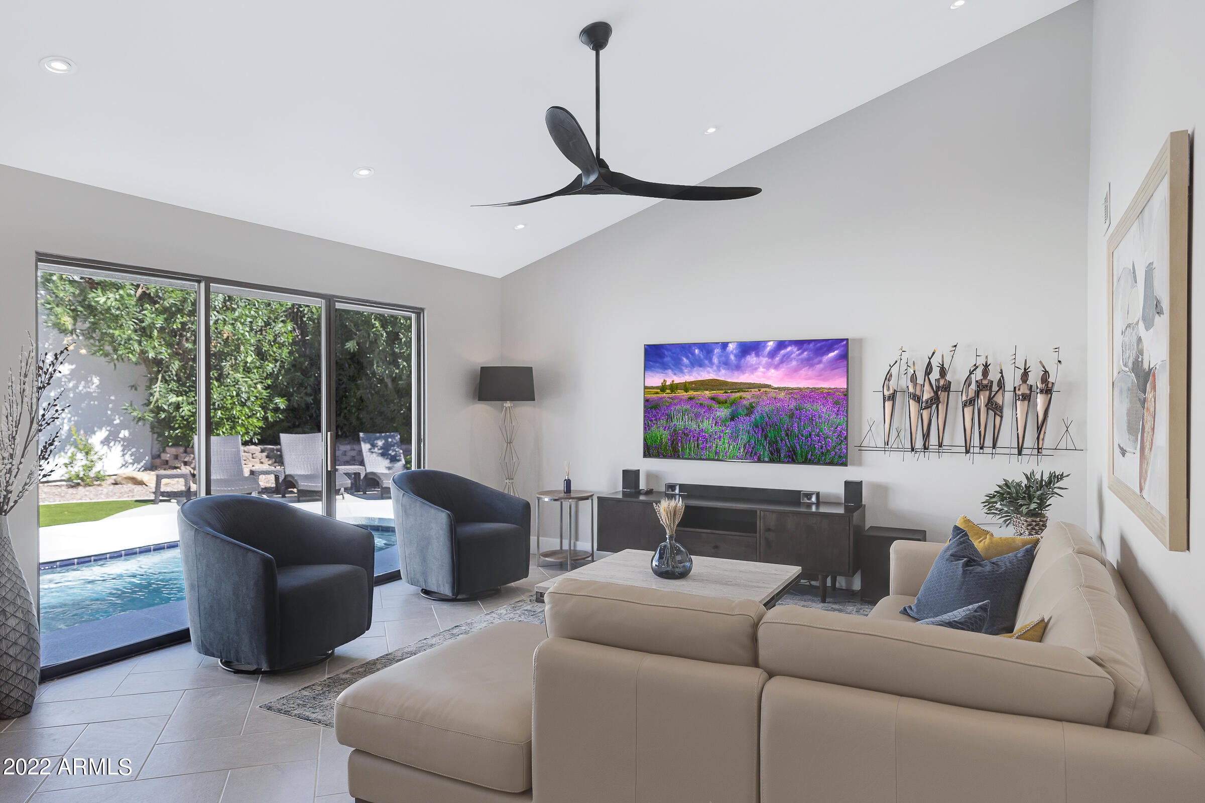 PALO VIENTO 1 - Residential