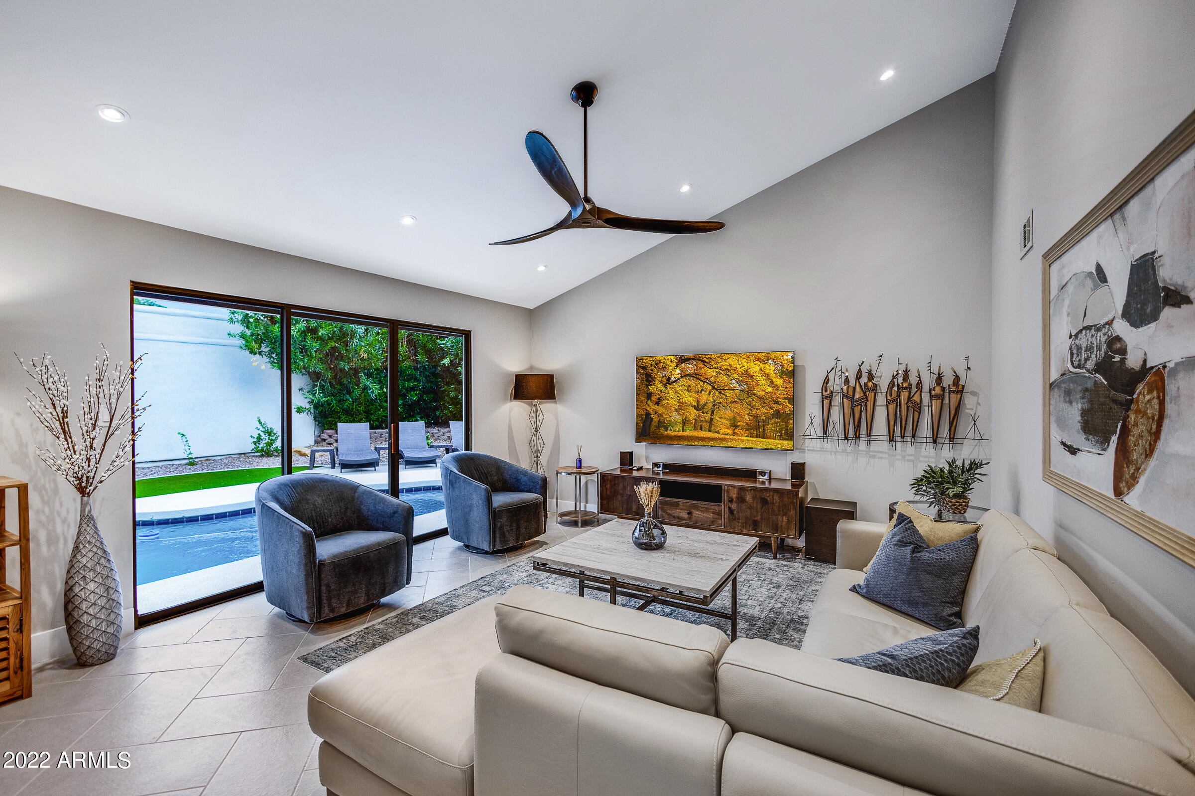 PALO VIENTO 1 - Residential