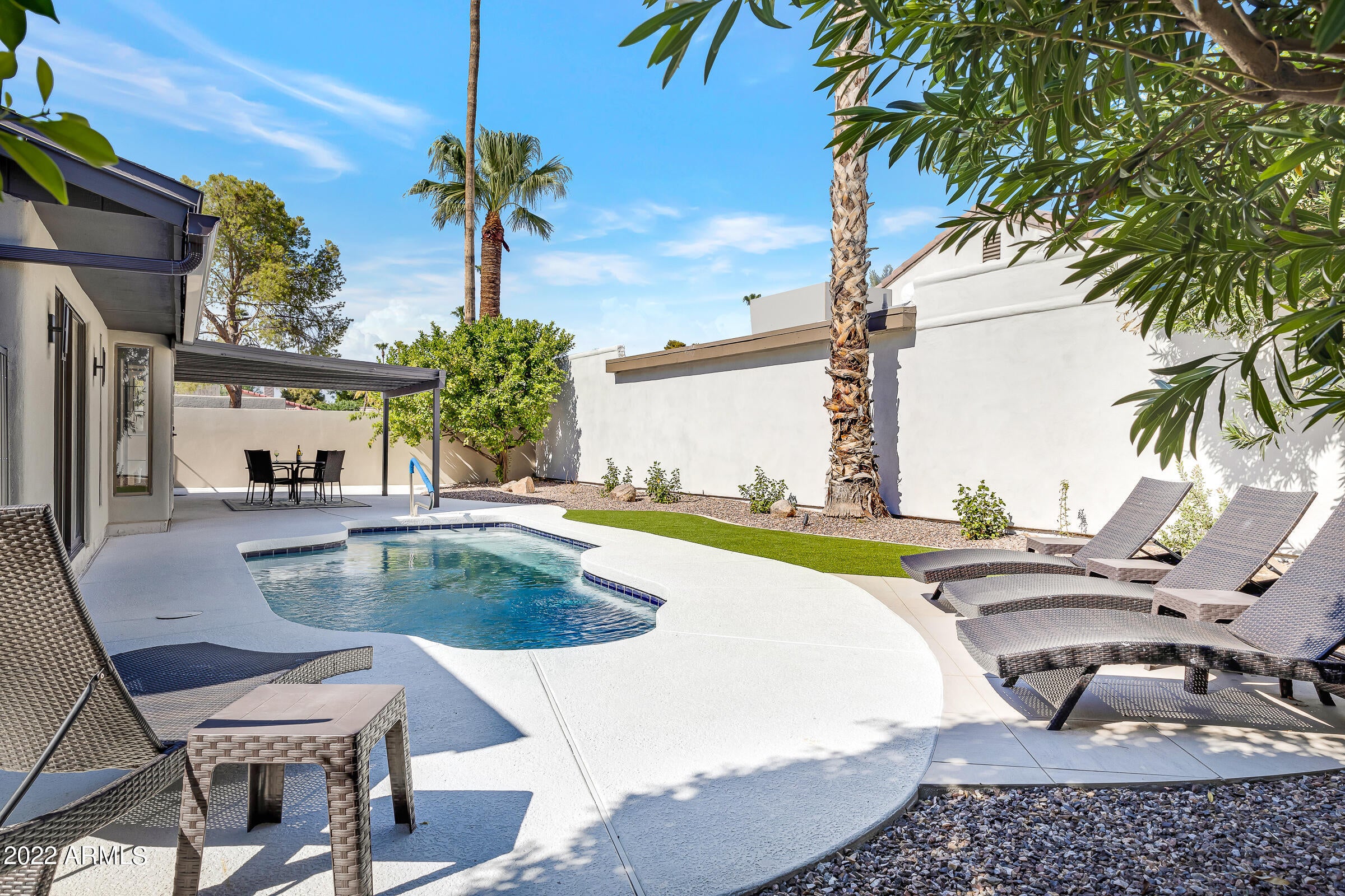 PALO VIENTO 1 - Residential