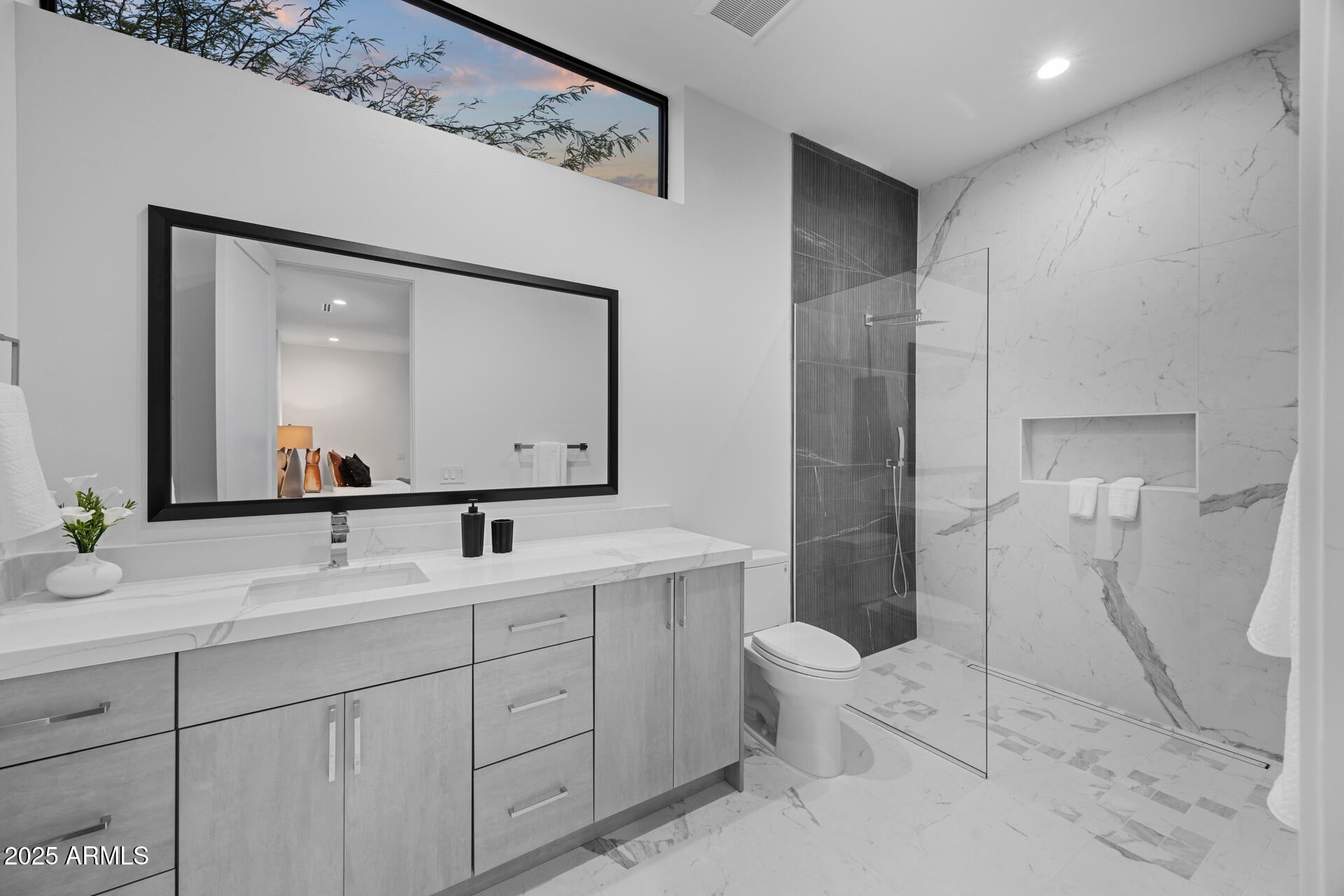 CAMELBACK PARK ESTATES - Residential