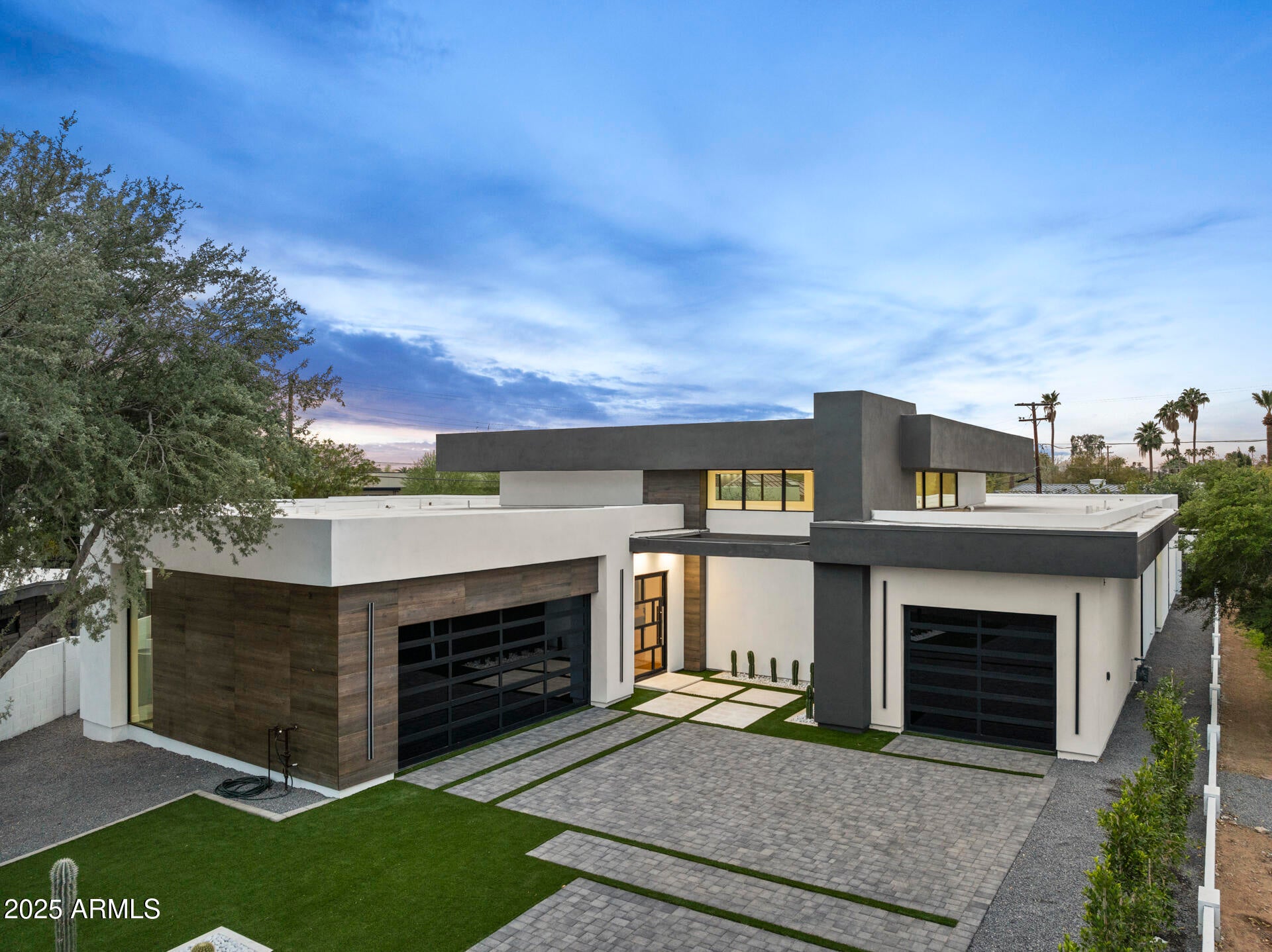 CAMELBACK PARK ESTATES - Residential
