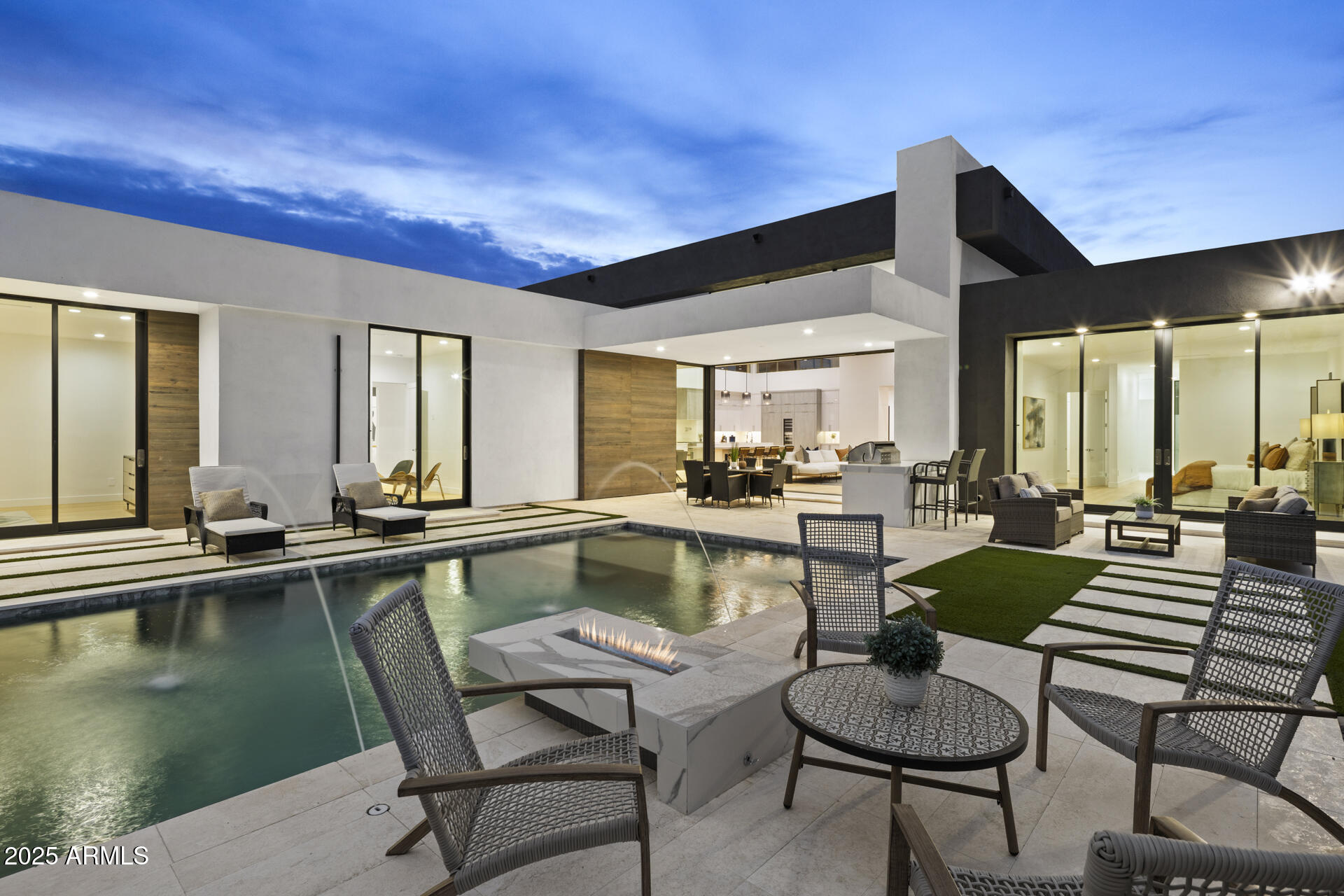 CAMELBACK PARK ESTATES - Residential
